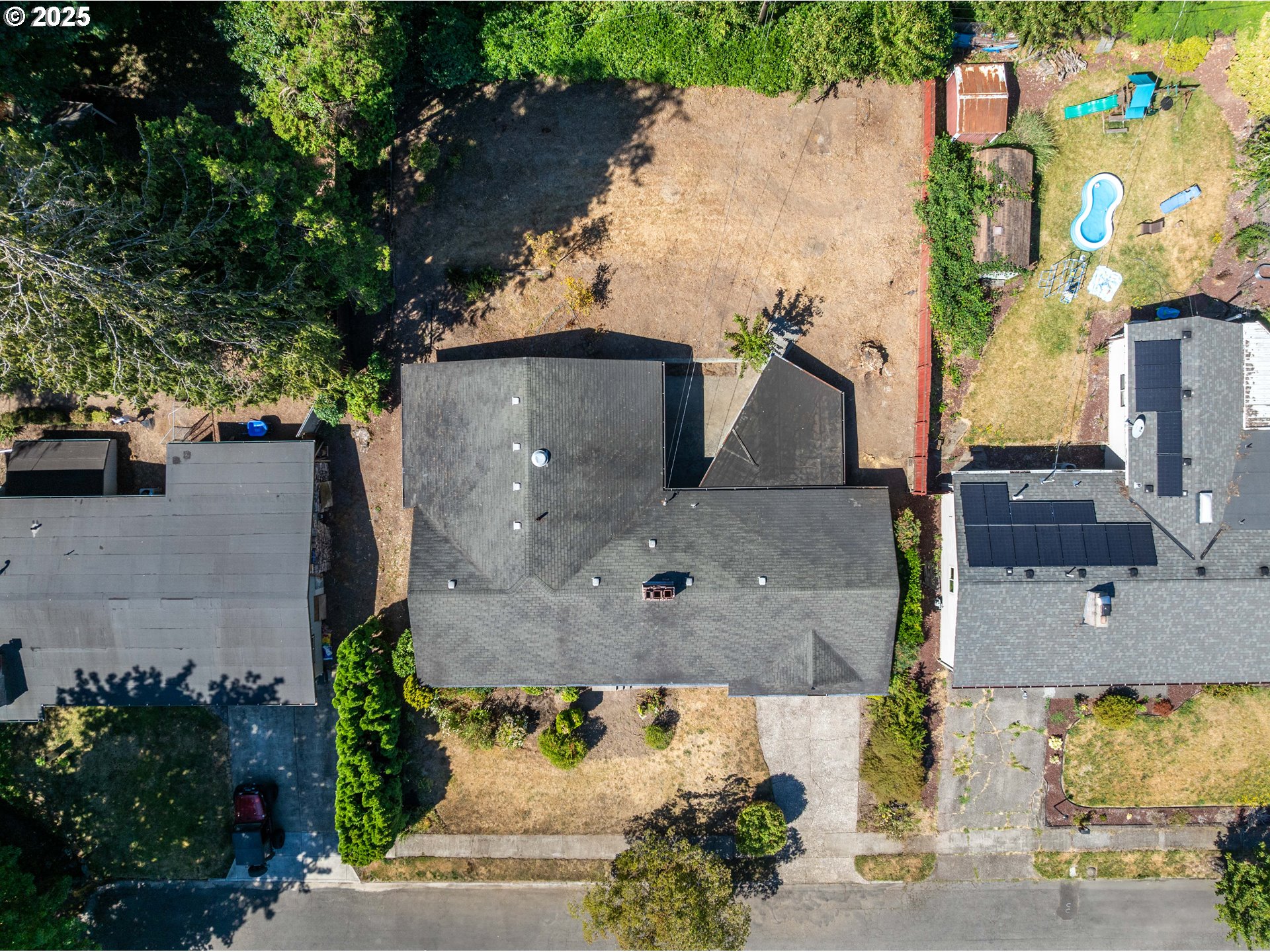 1230 WINDSOR DR