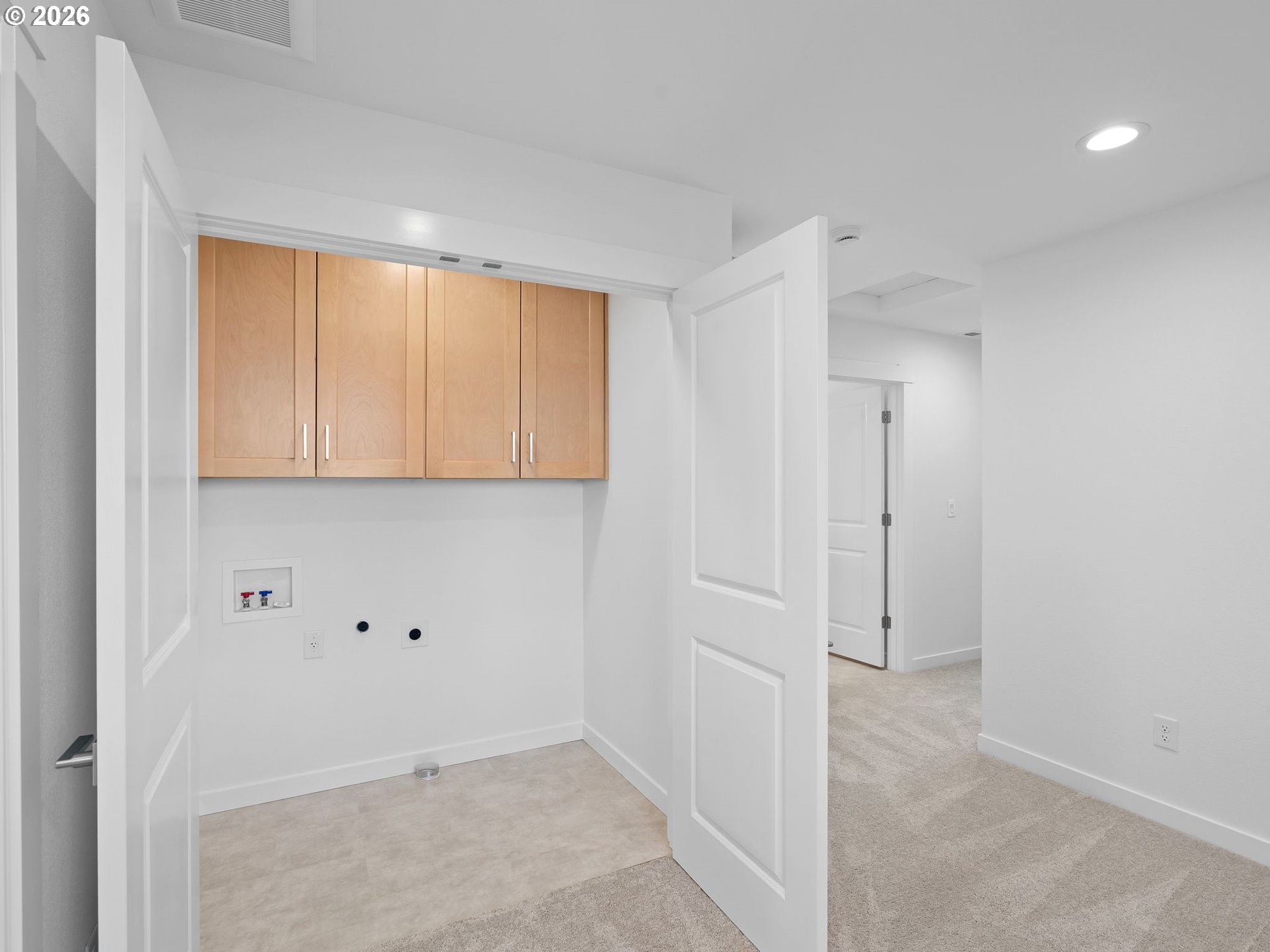 2260 NE 207th PL