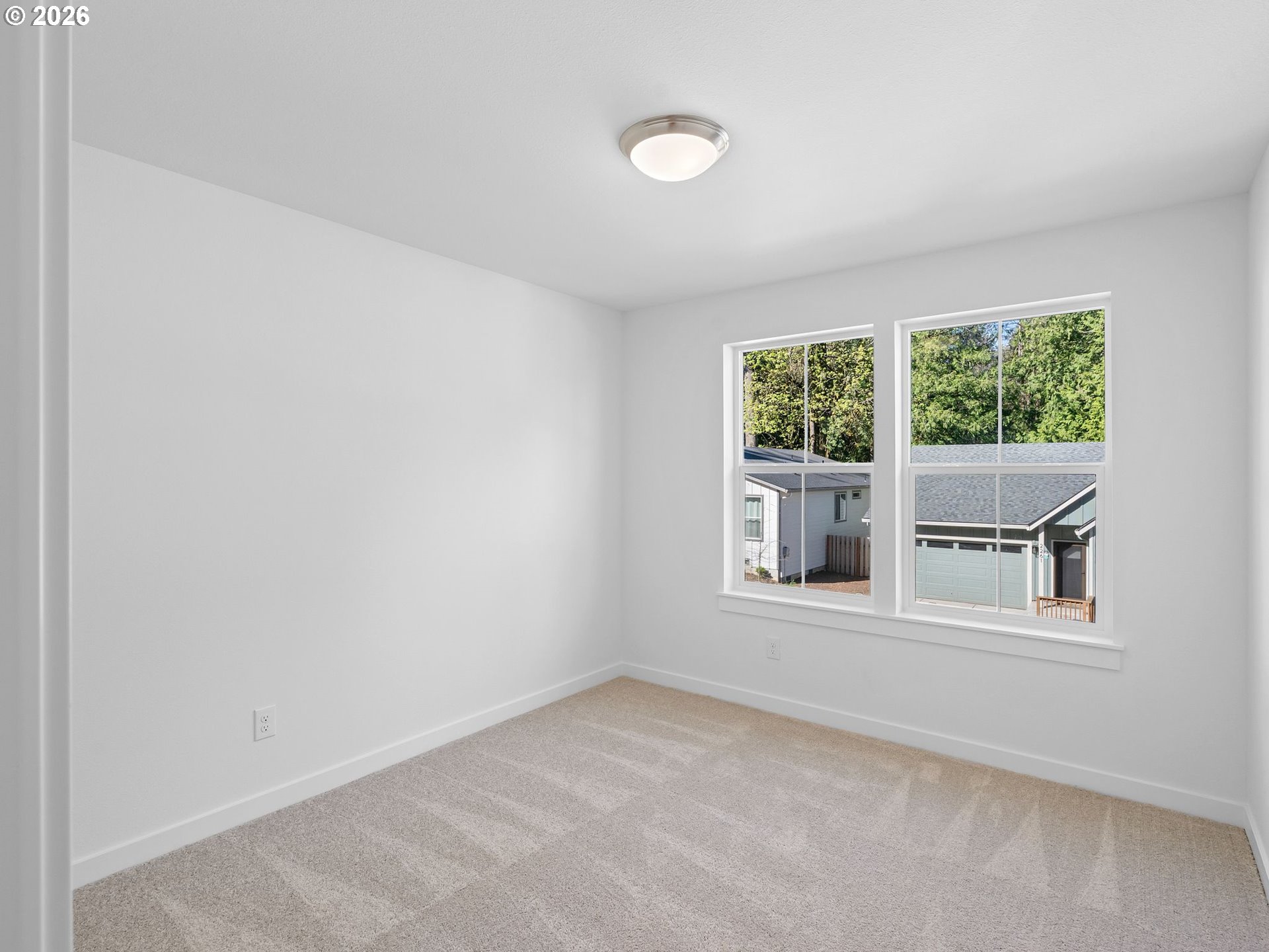 2260 NE 207th PL