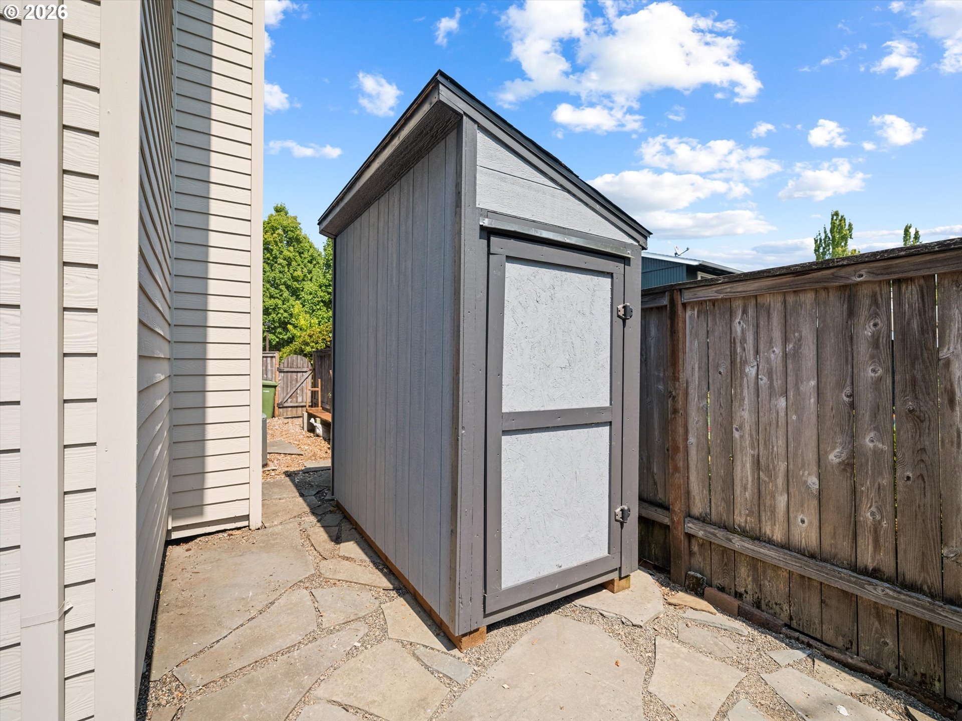 20932 SW WINEMA DR