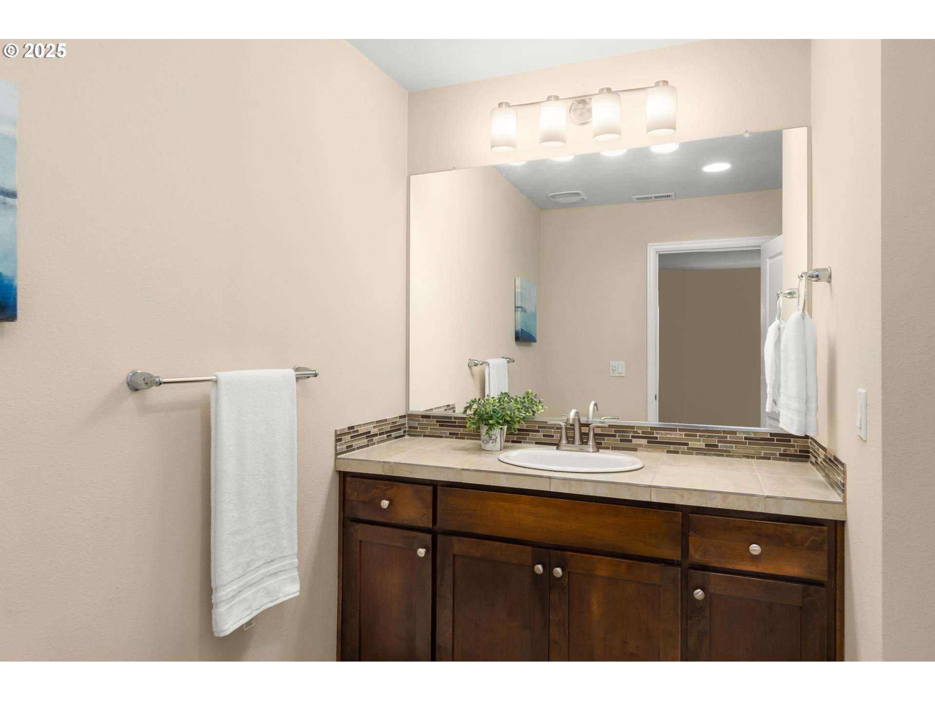 10561 NE PARK RIDGE WAY