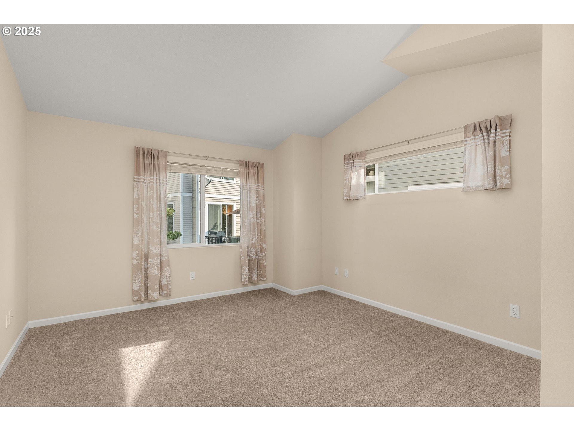 10561 NE PARK RIDGE WAY