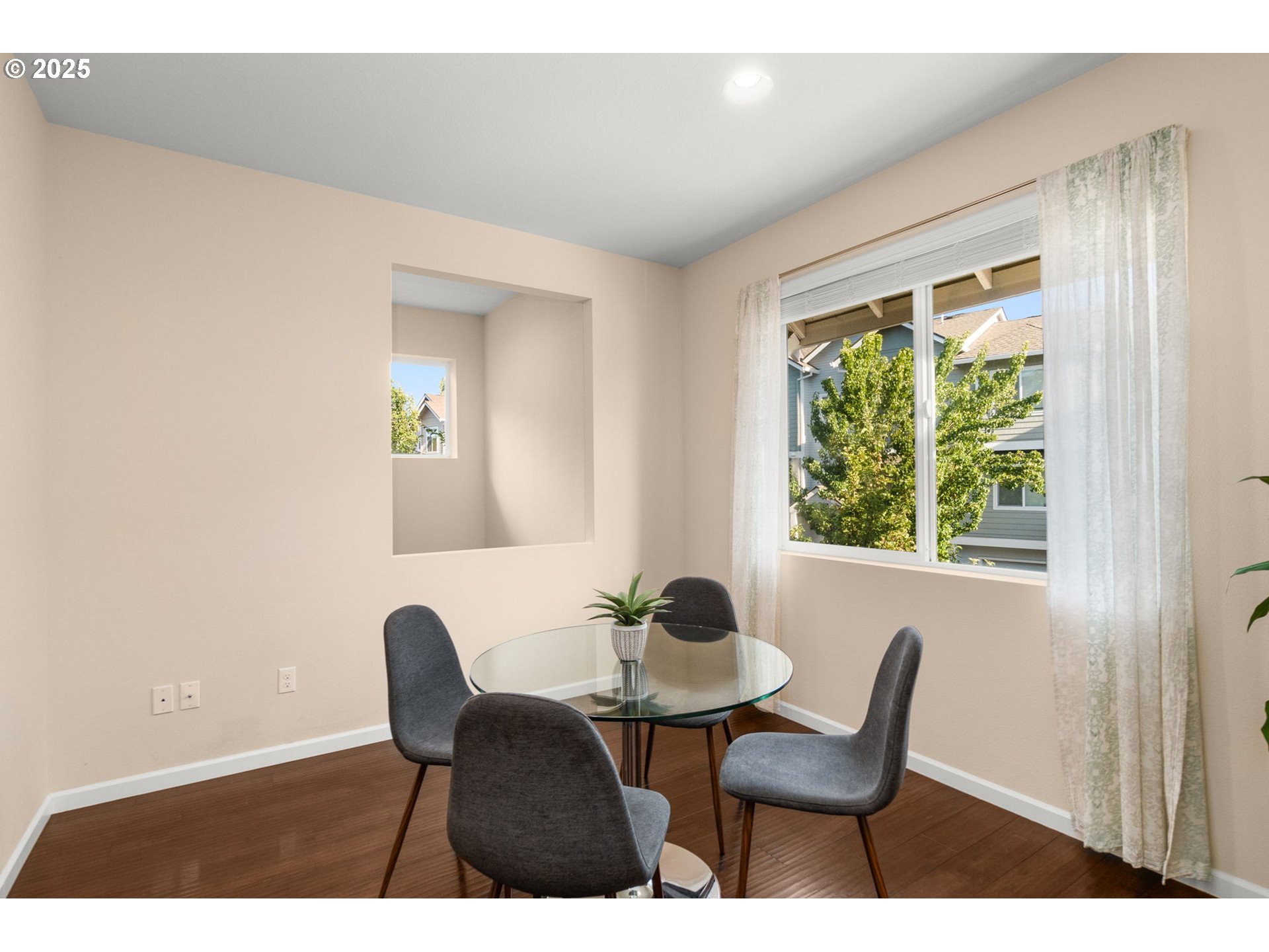 10561 NE PARK RIDGE WAY