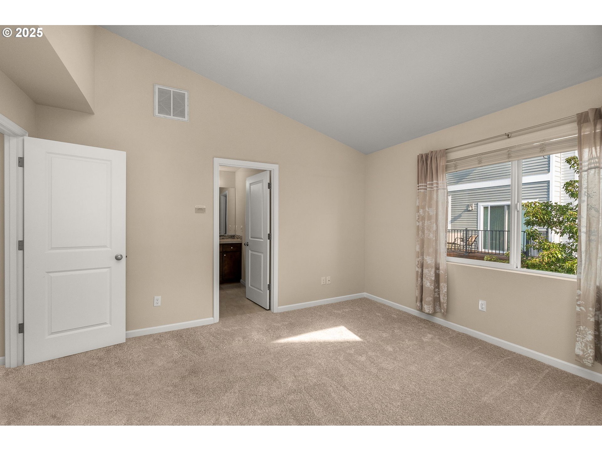 10561 NE PARK RIDGE WAY