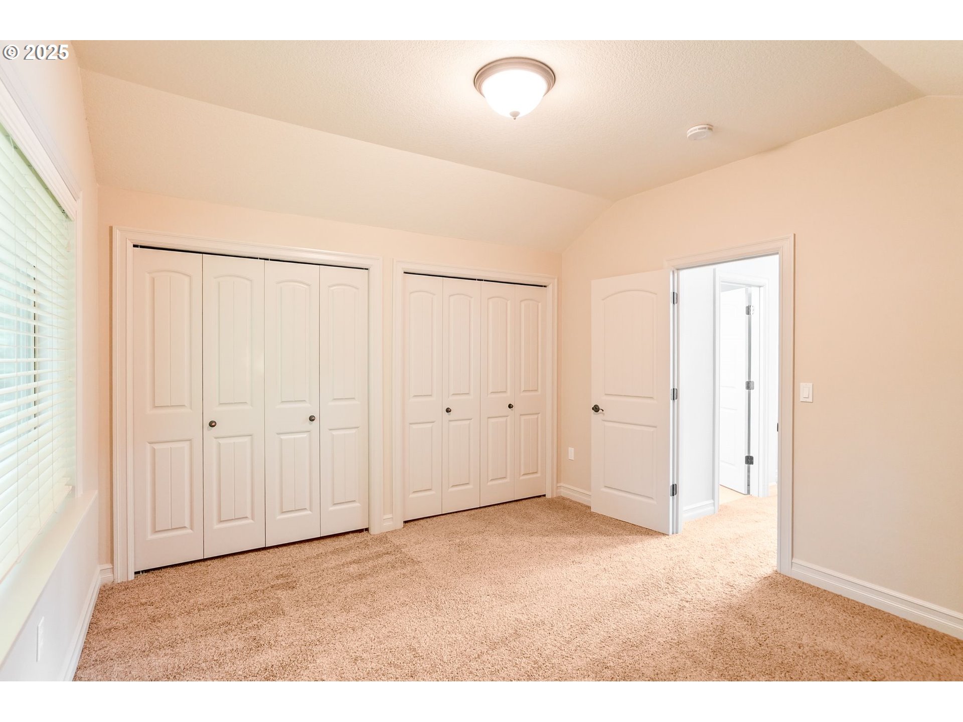 2011 SW KENDRA ST