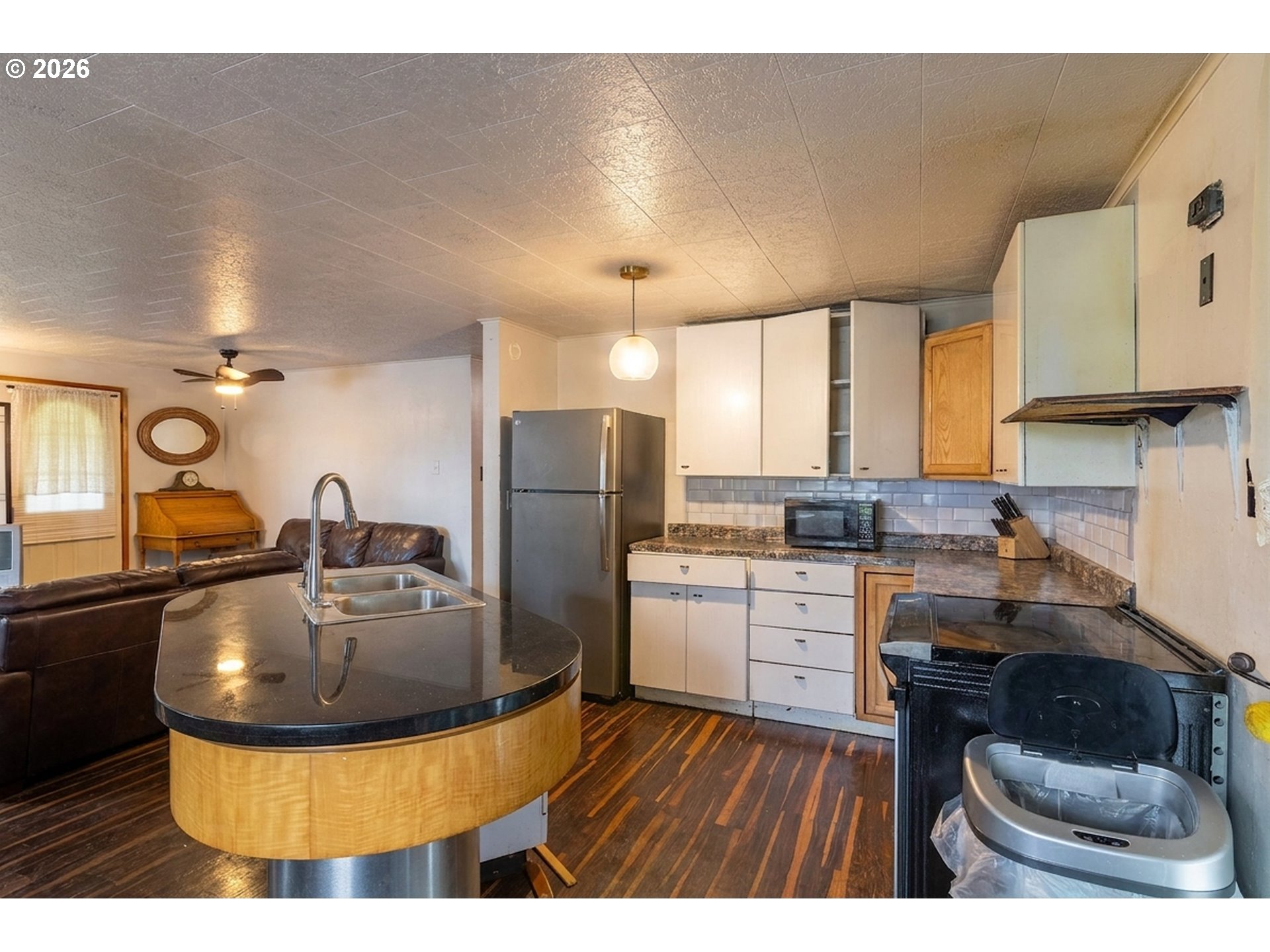 166 BURCHETT RD