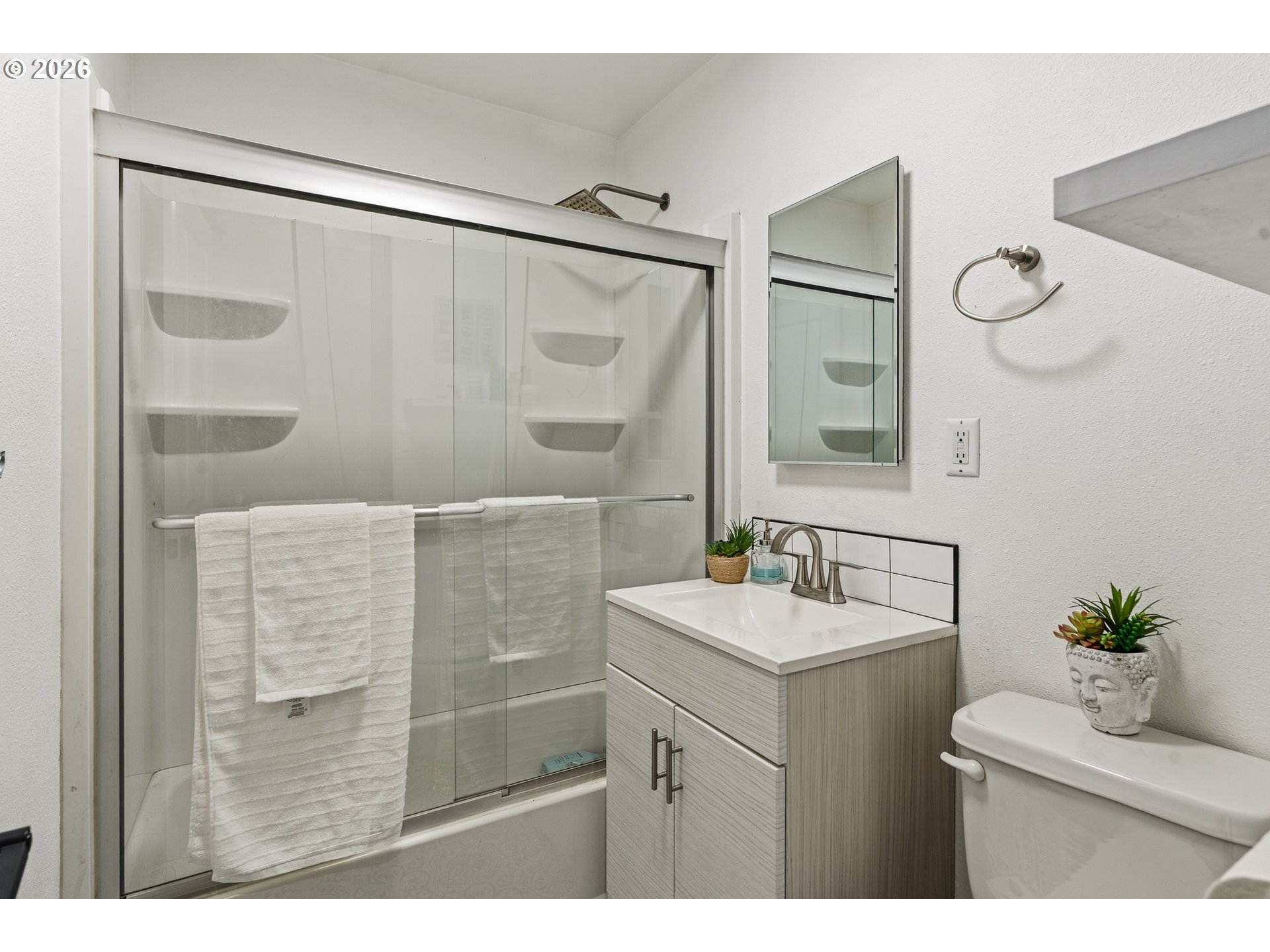 11937 NE HOLLADAY ST