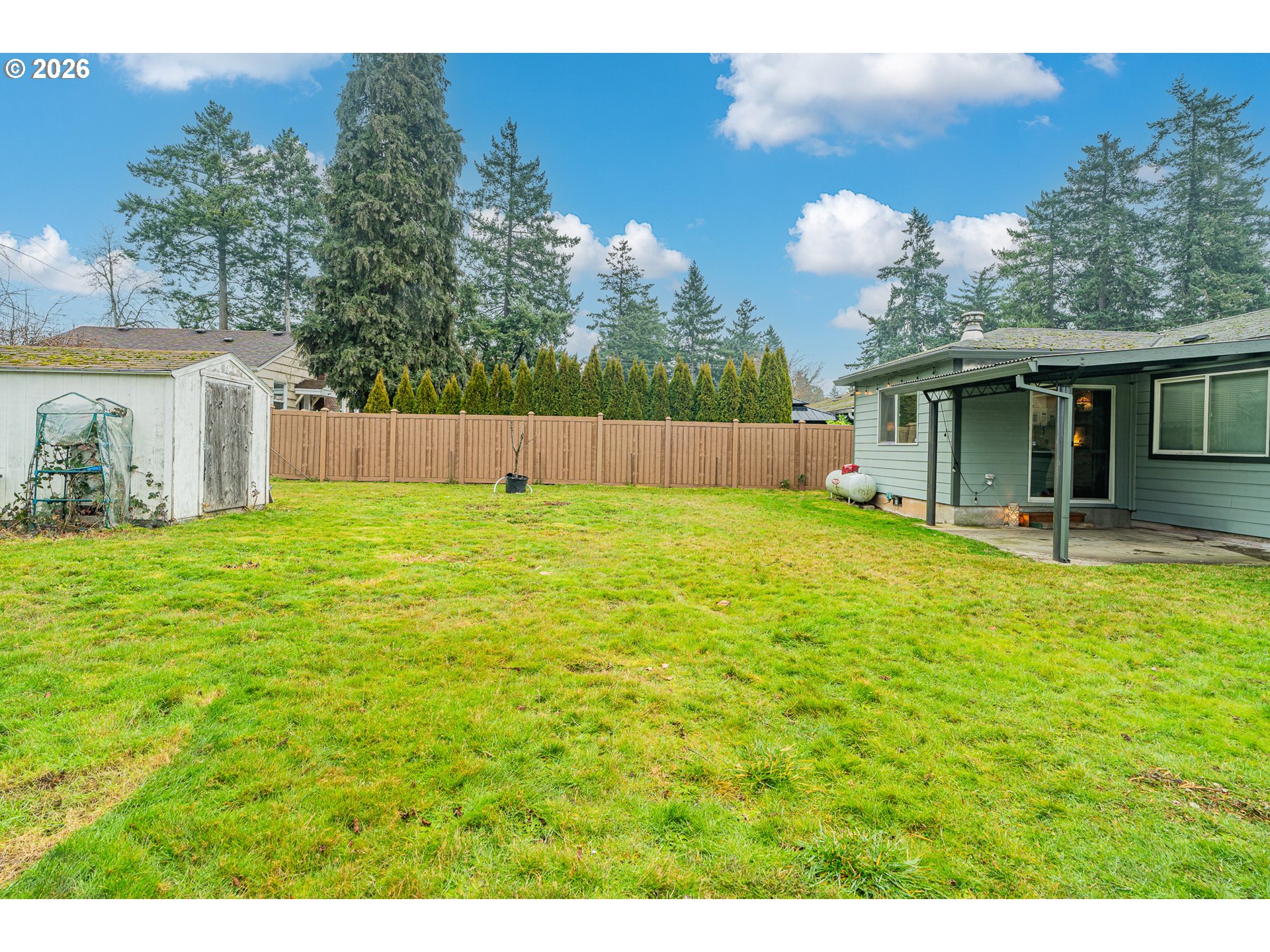 11937 NE HOLLADAY ST