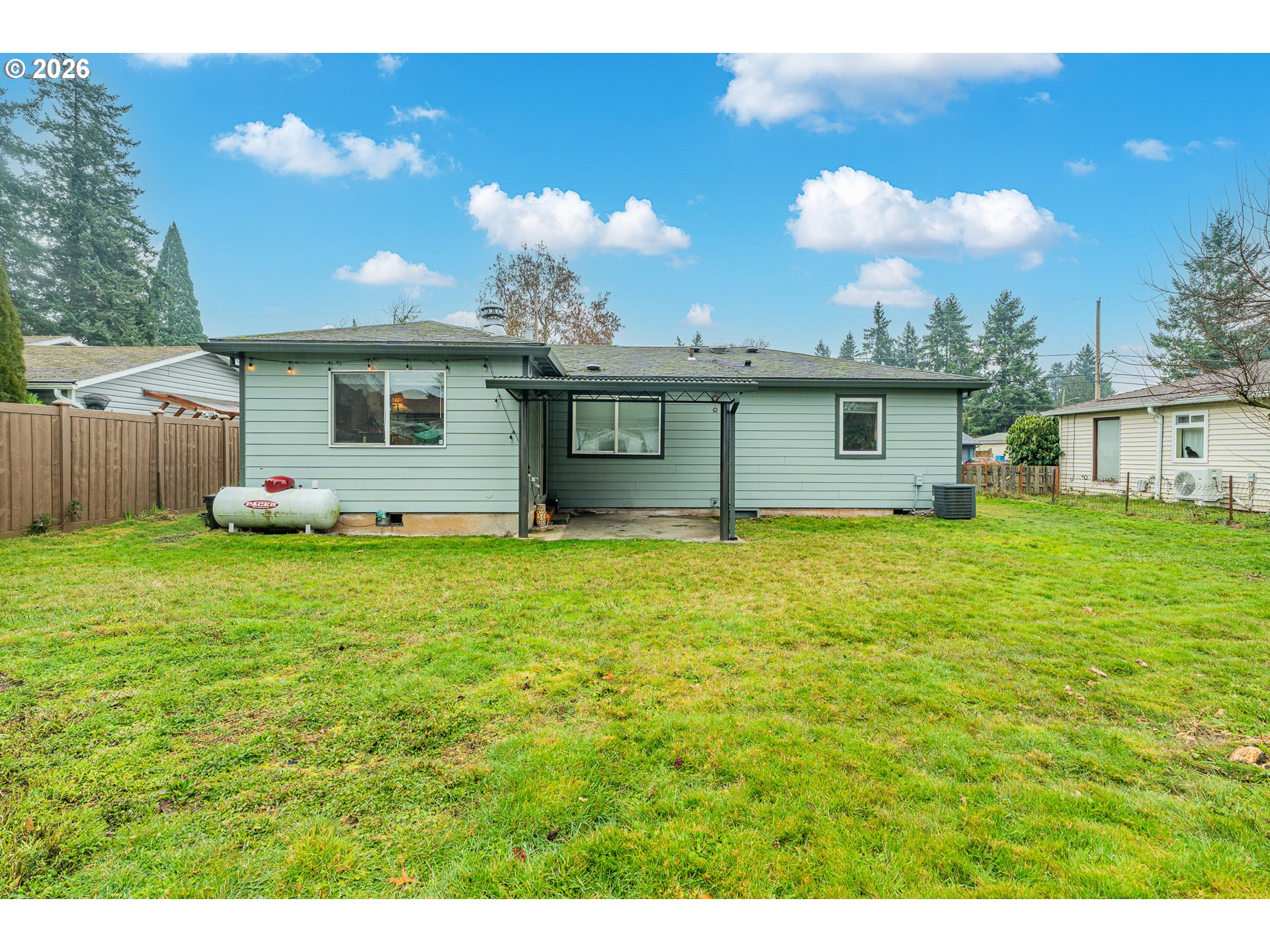 11937 NE HOLLADAY ST