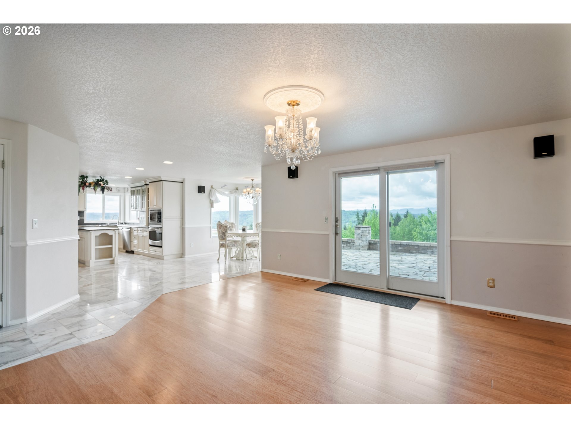 585 E MCADAMS RD