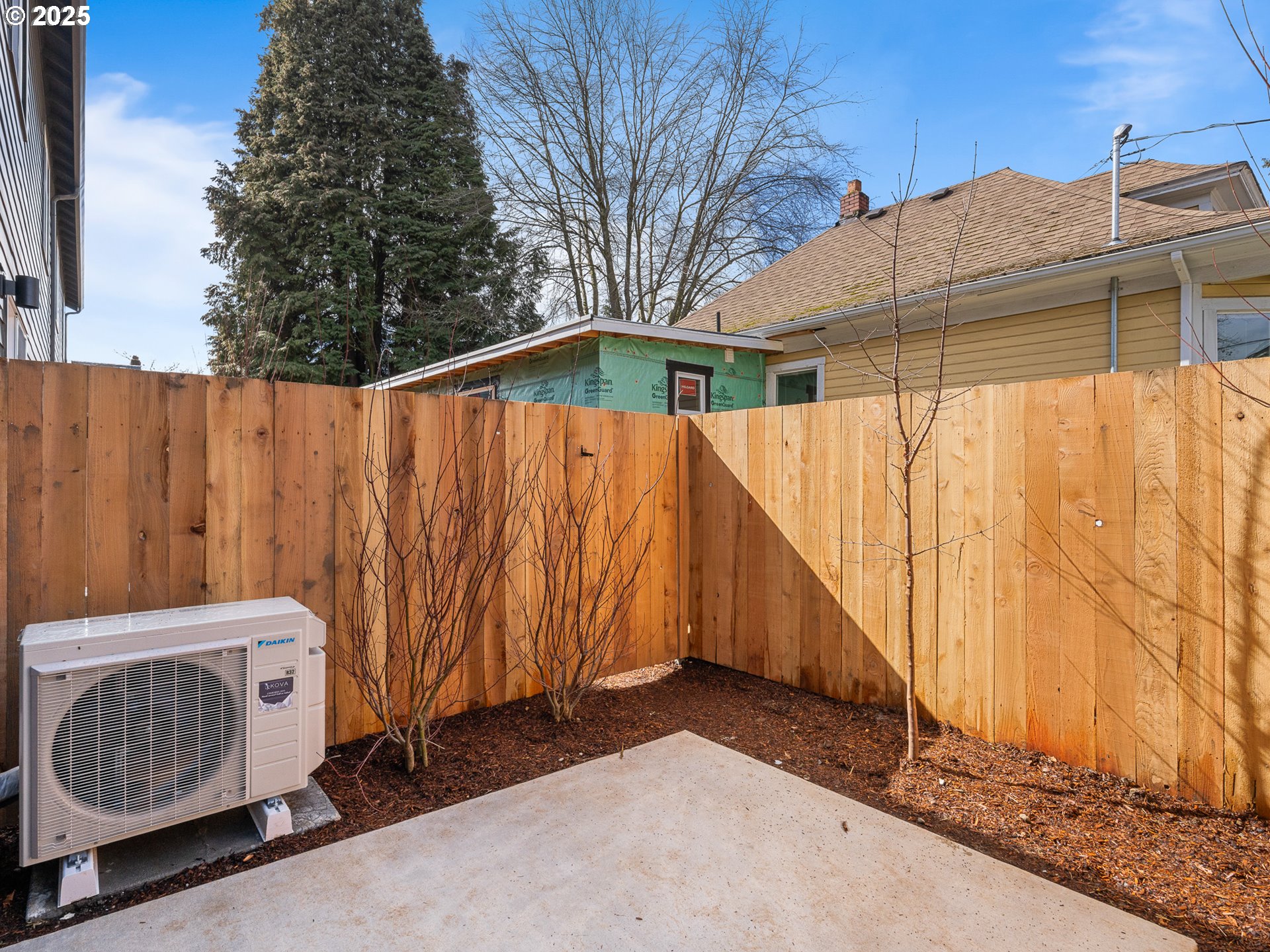 1656 SE Umatilla ST 1