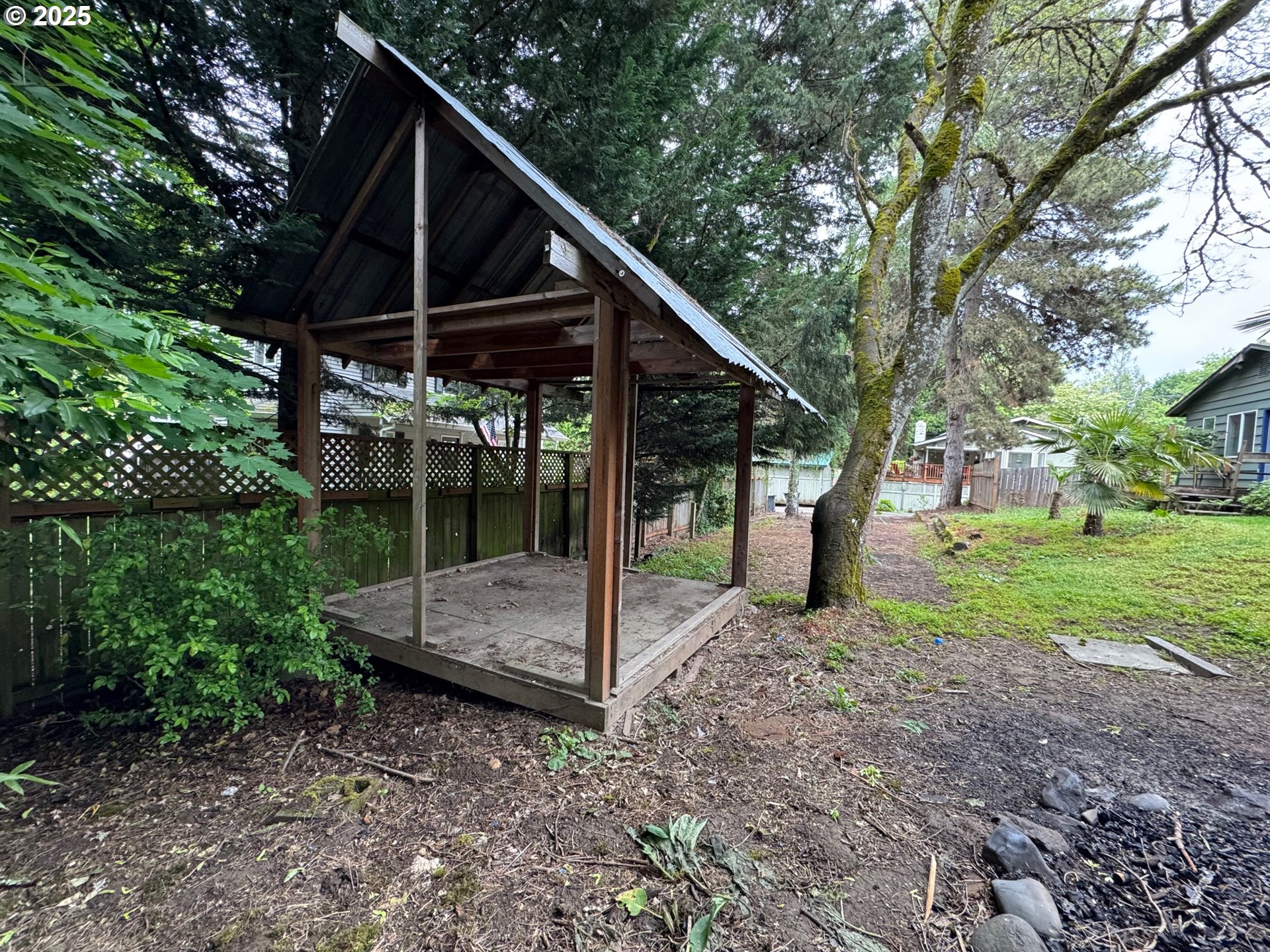 5877 BONITA RD