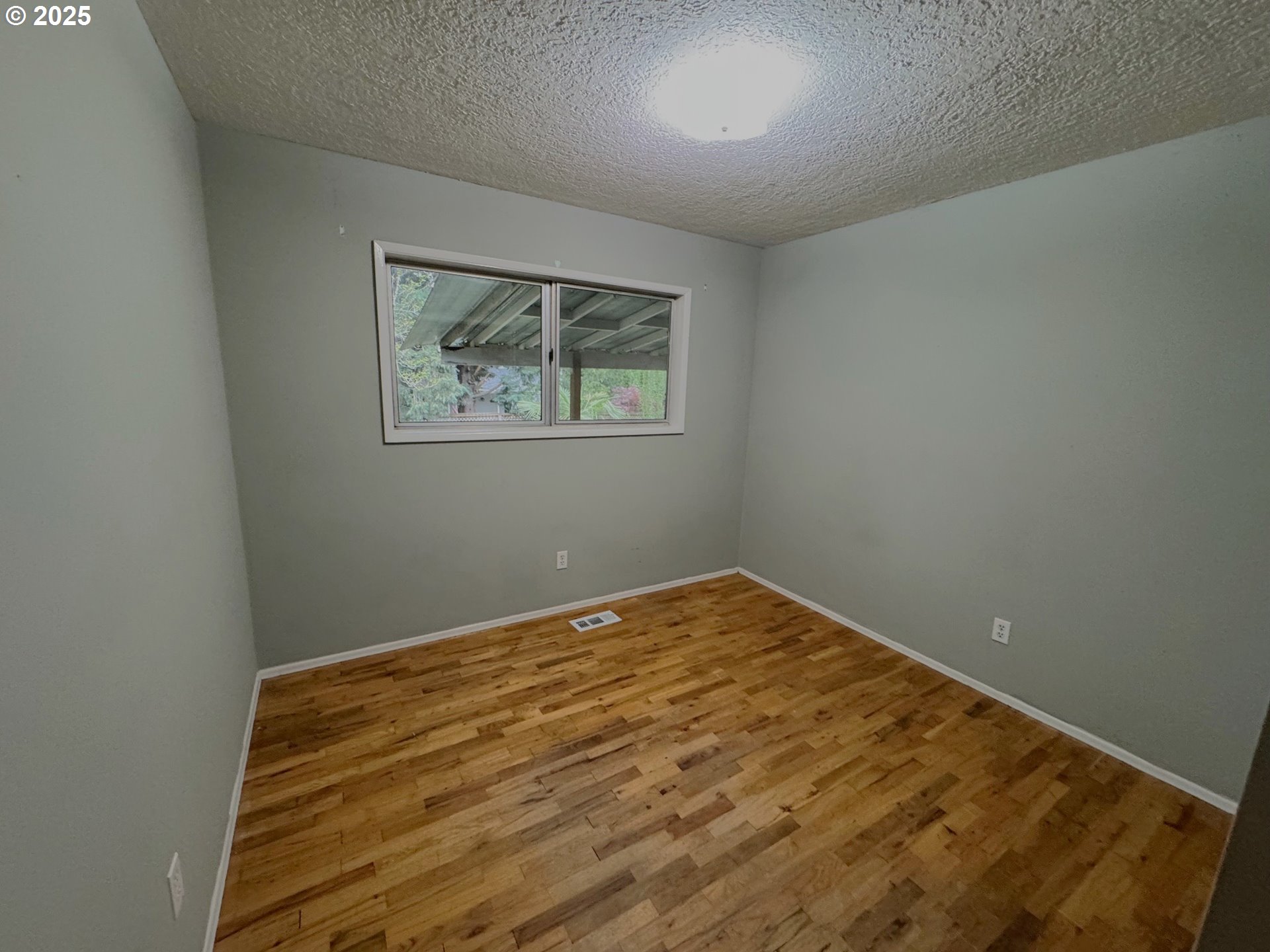 5877 BONITA RD