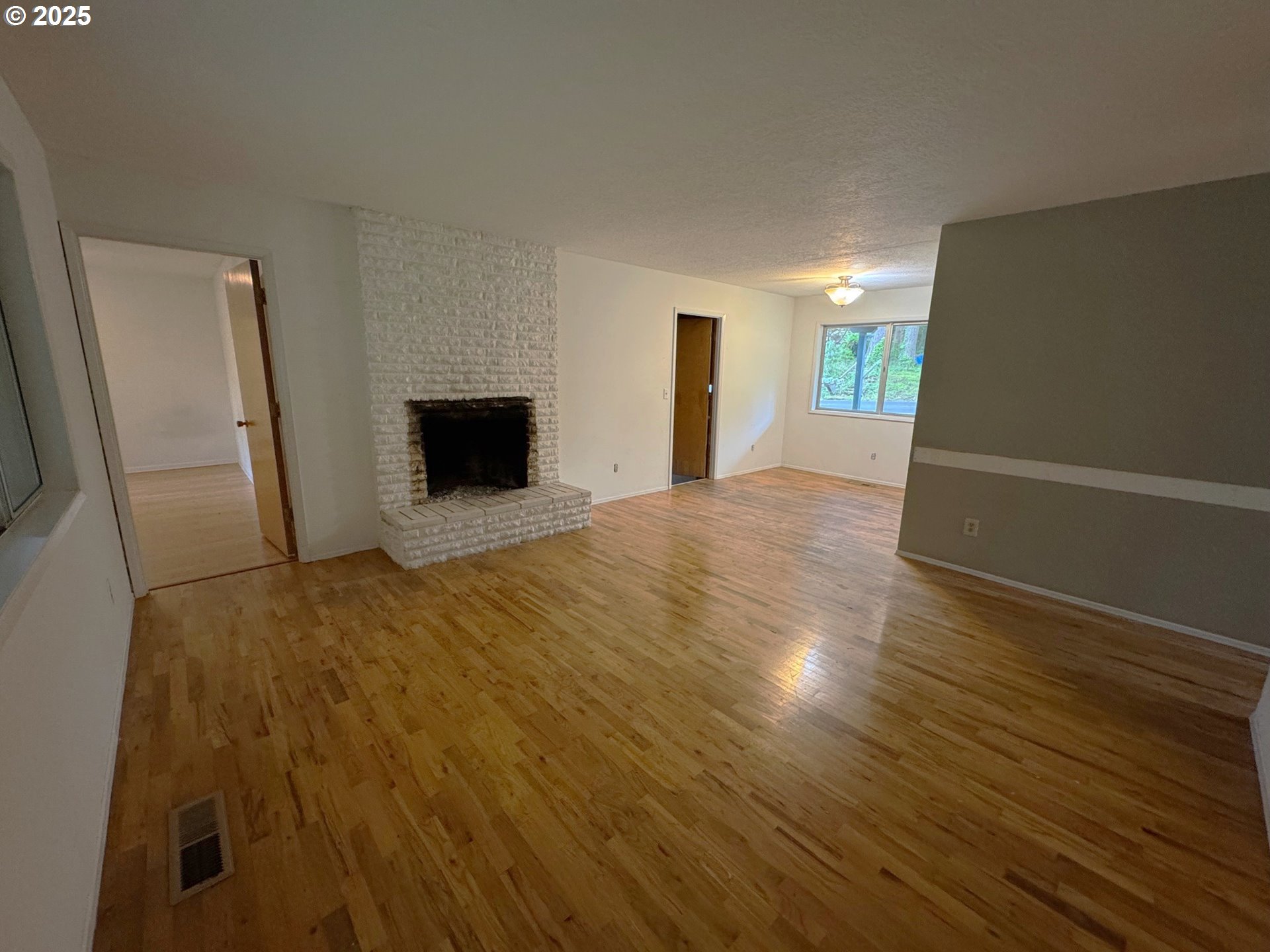 5877 BONITA RD