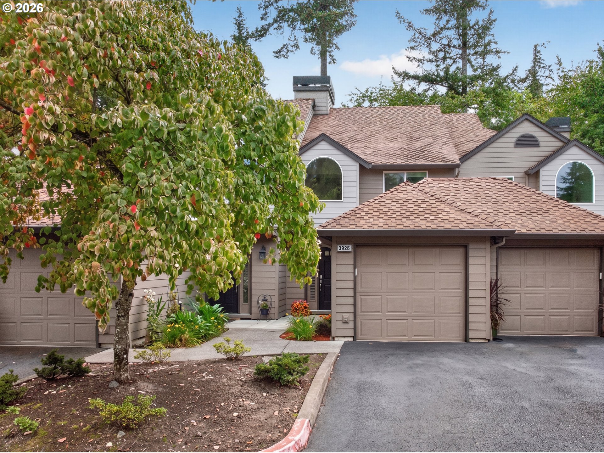 3926 CARMAN DR