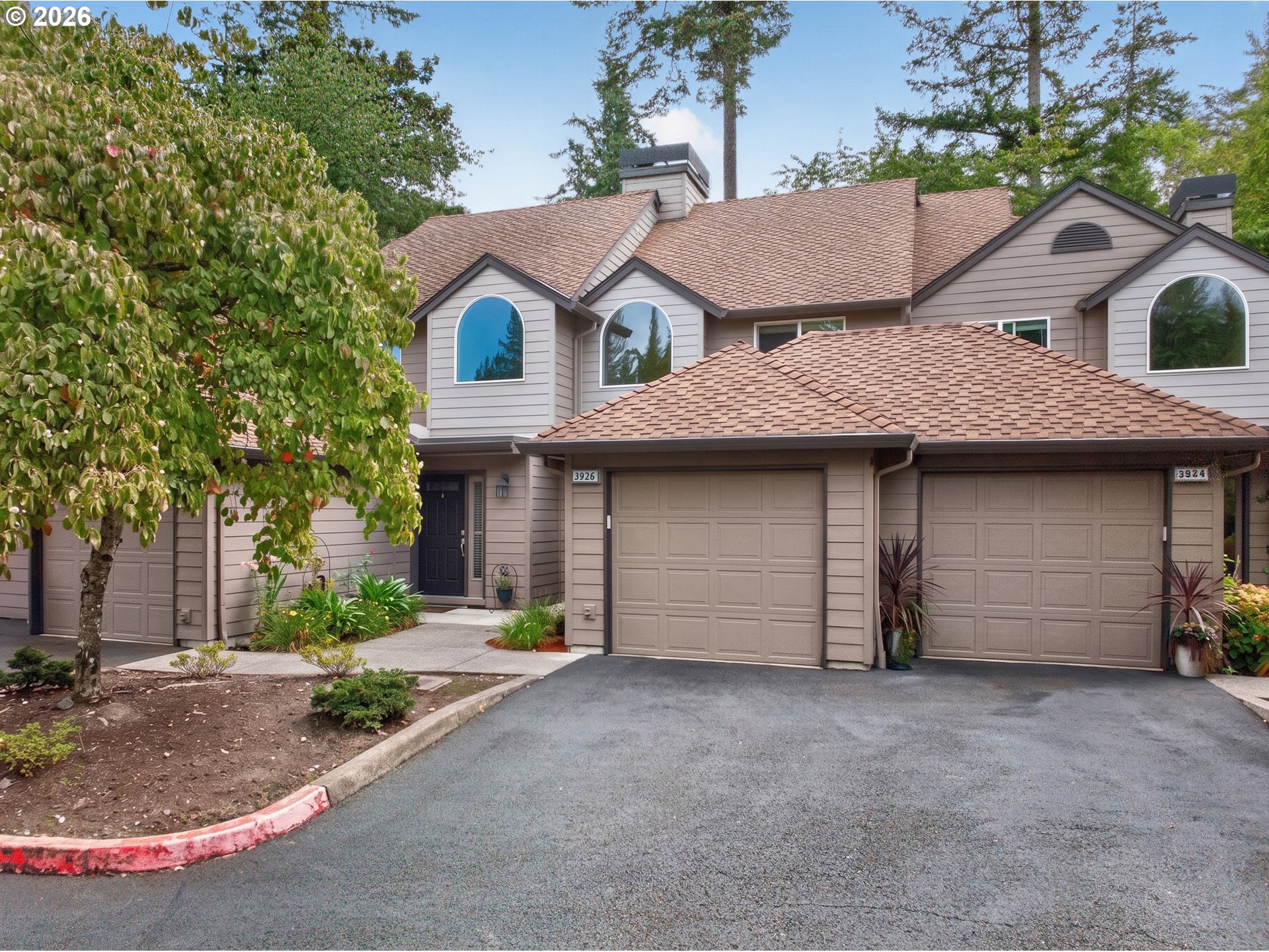 3926 CARMAN DR