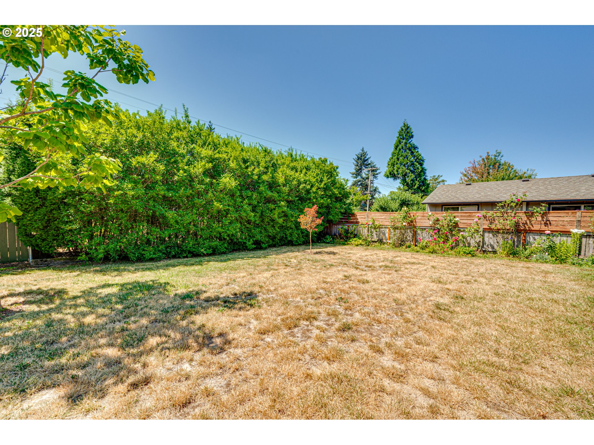 7565 CAROLINA LN