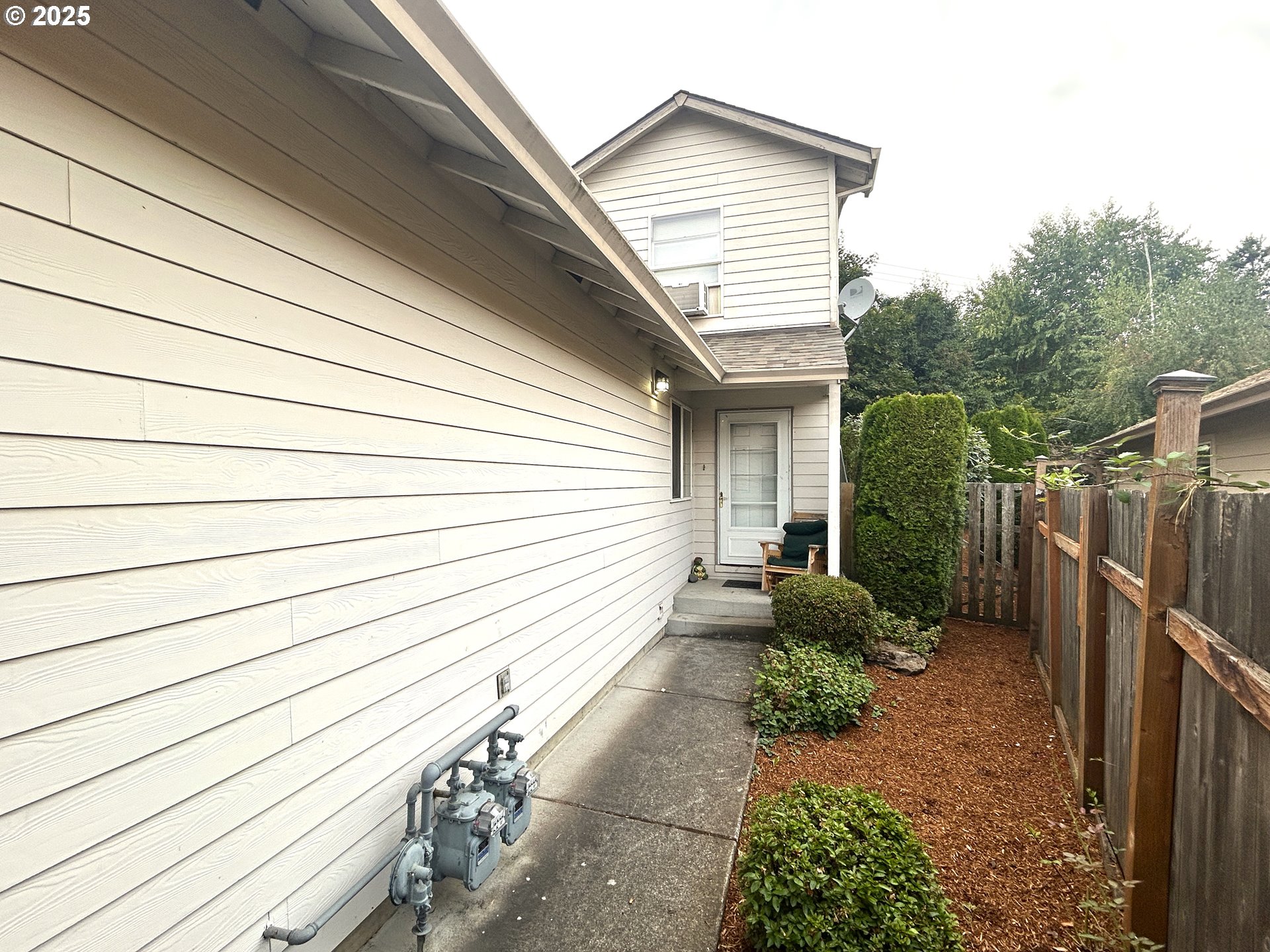 14811 NE FREMONT CT