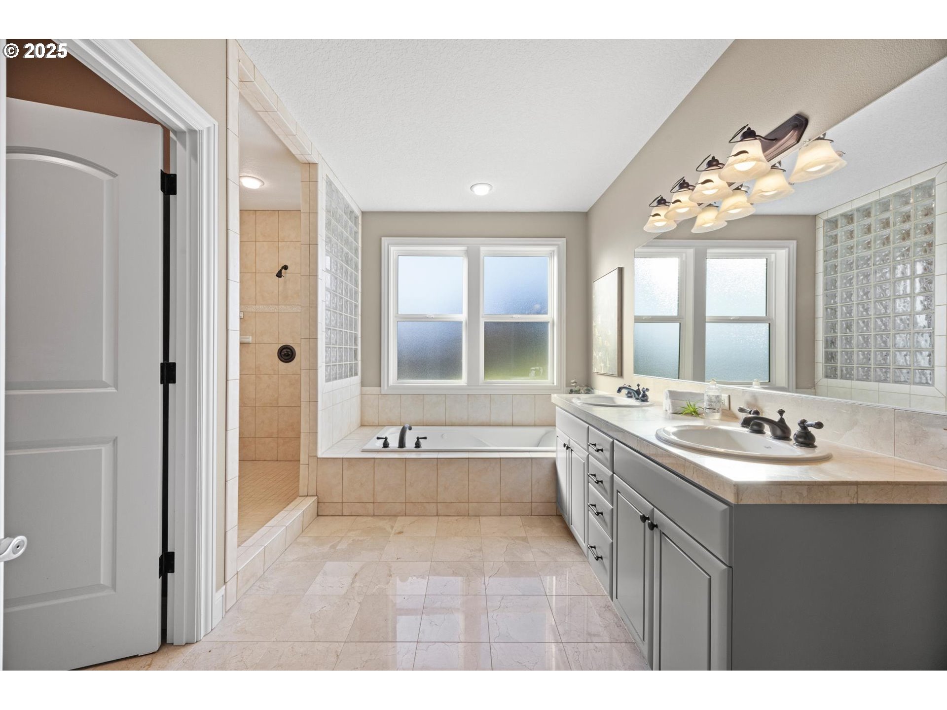 4240 NW TWILIGHT TER