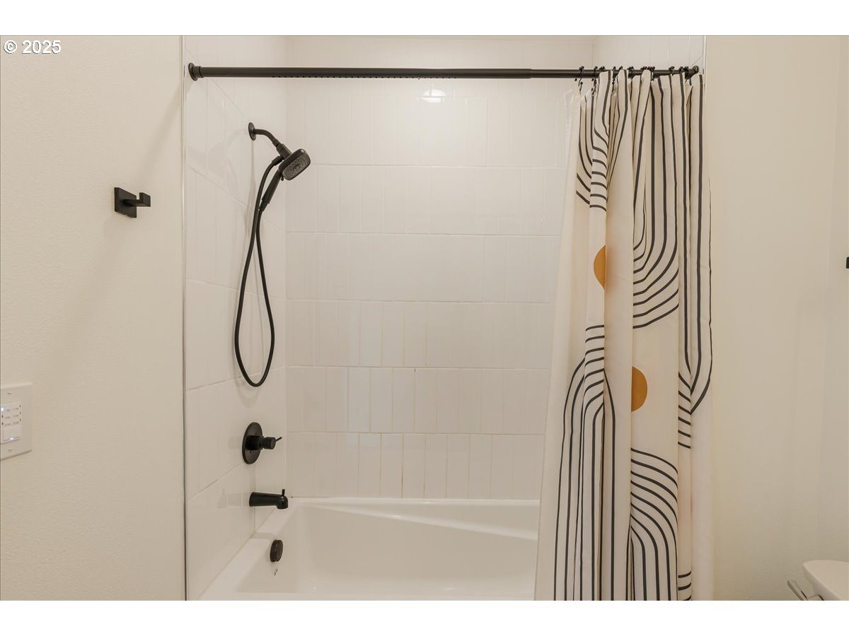 7360 N ATLANTIC AVE 2