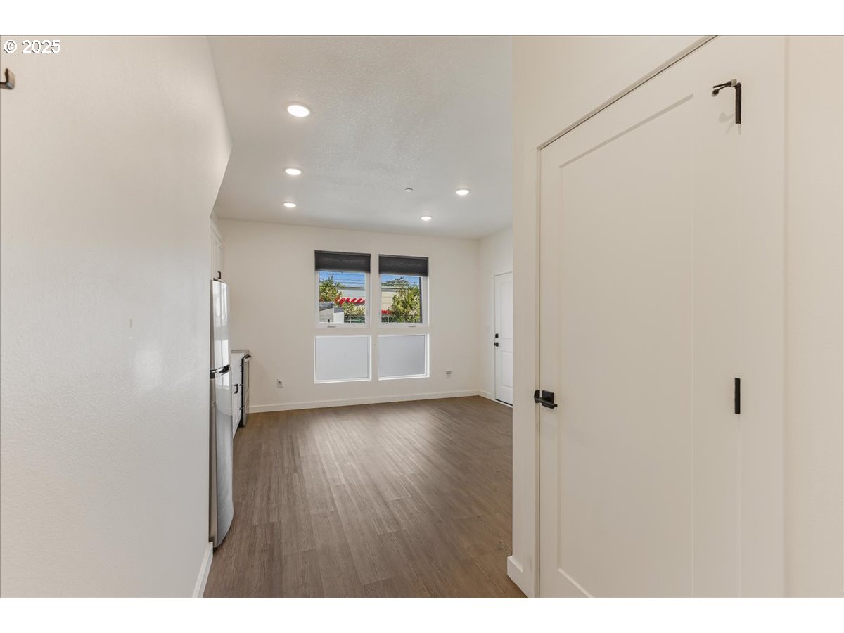 7360 N ATLANTIC AVE 2