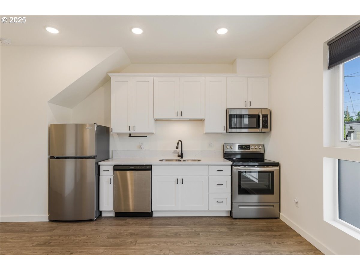 7360 N ATLANTIC AVE 2