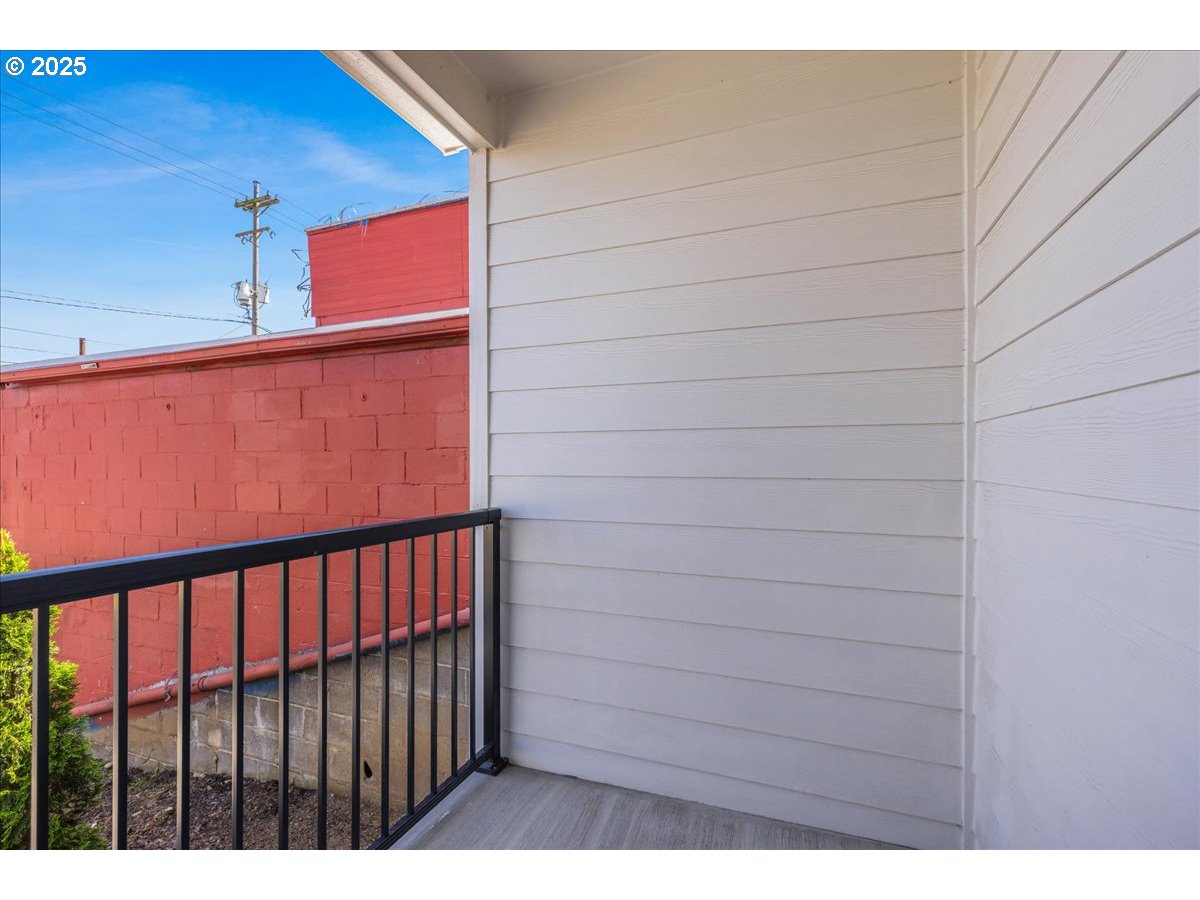 7360 N ATLANTIC AVE 2