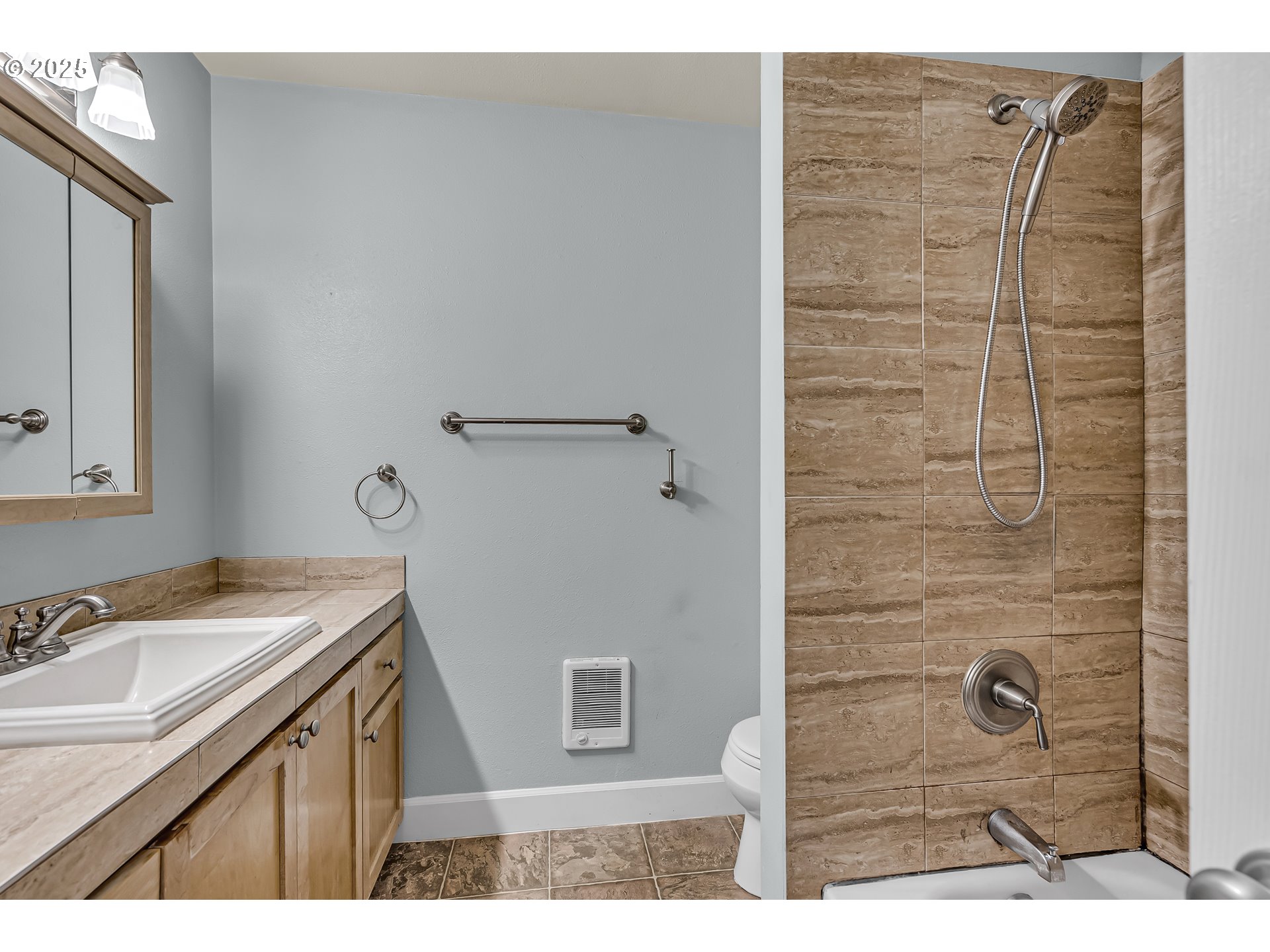 8833 N SYRACUSE ST 19