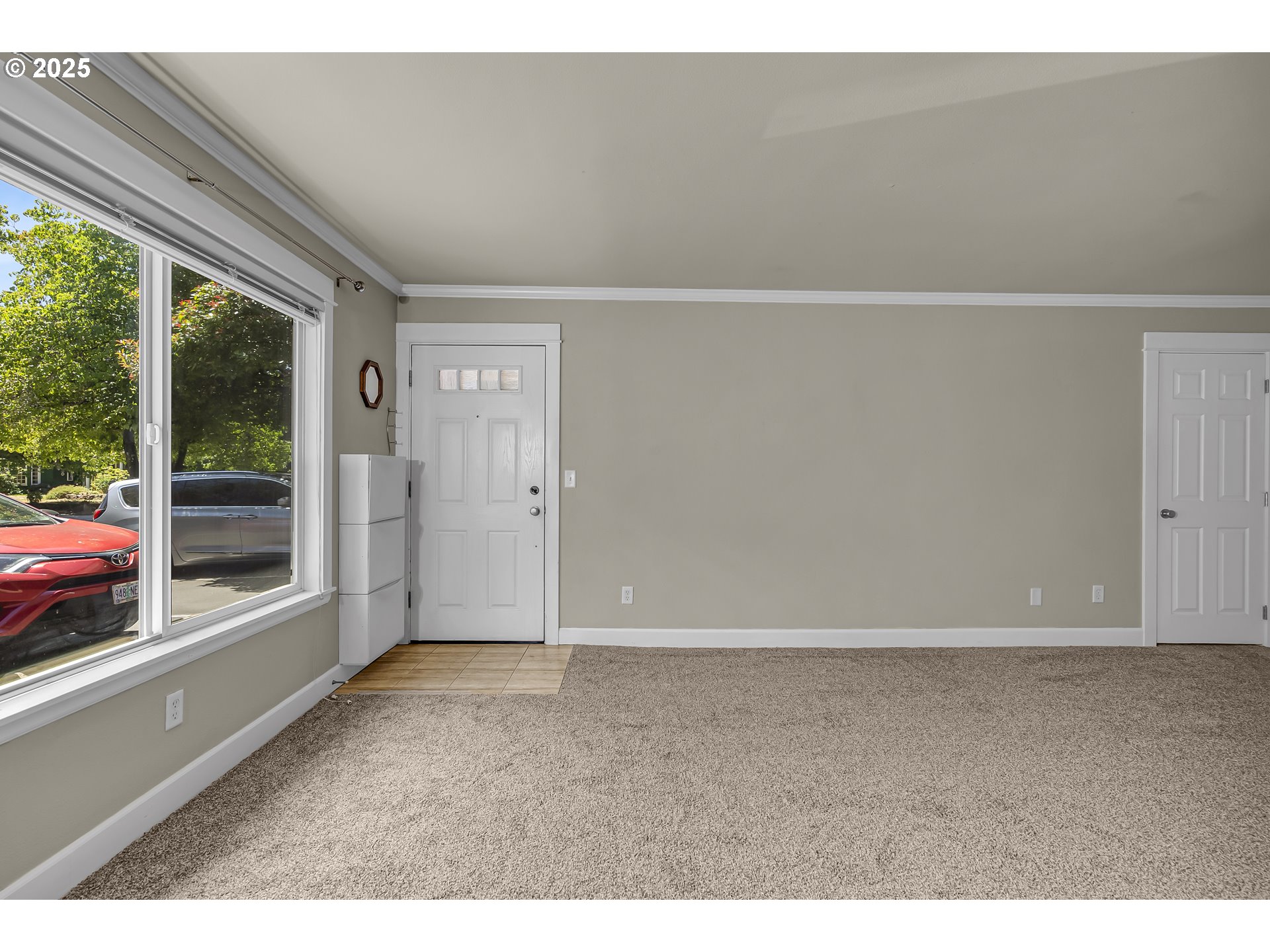 8833 N SYRACUSE ST 19