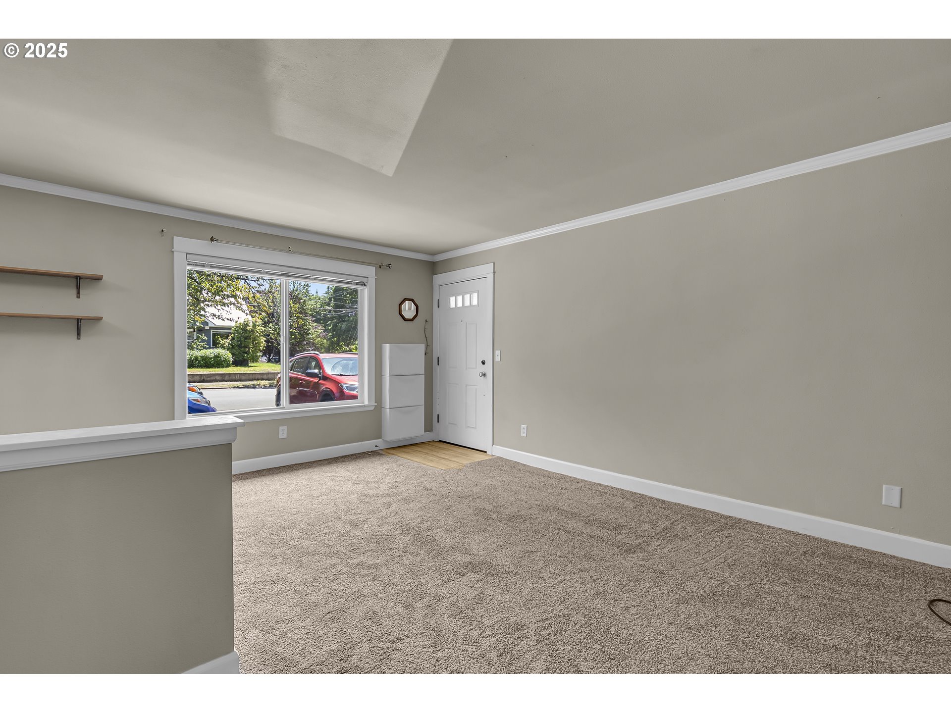 8833 N SYRACUSE ST 19