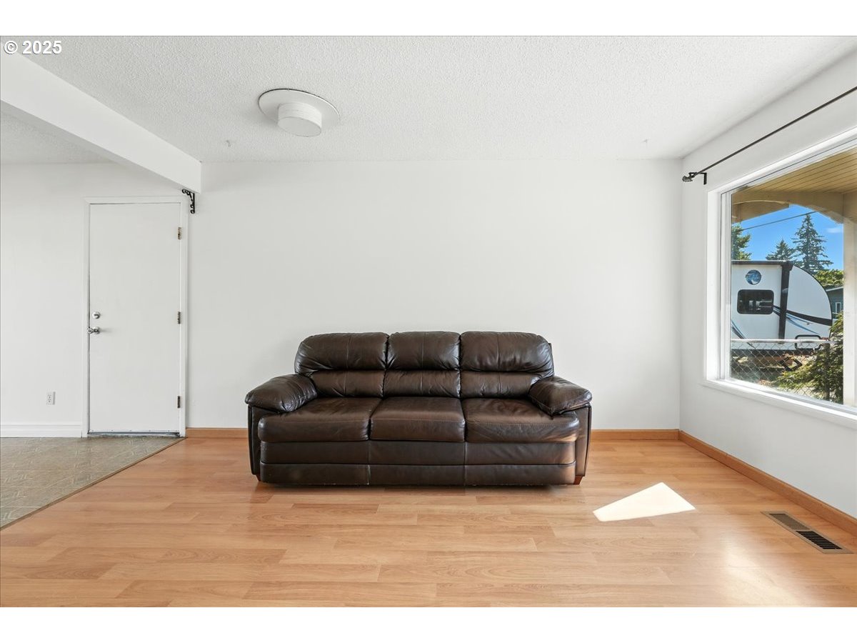 3906 SE 132ND AVE