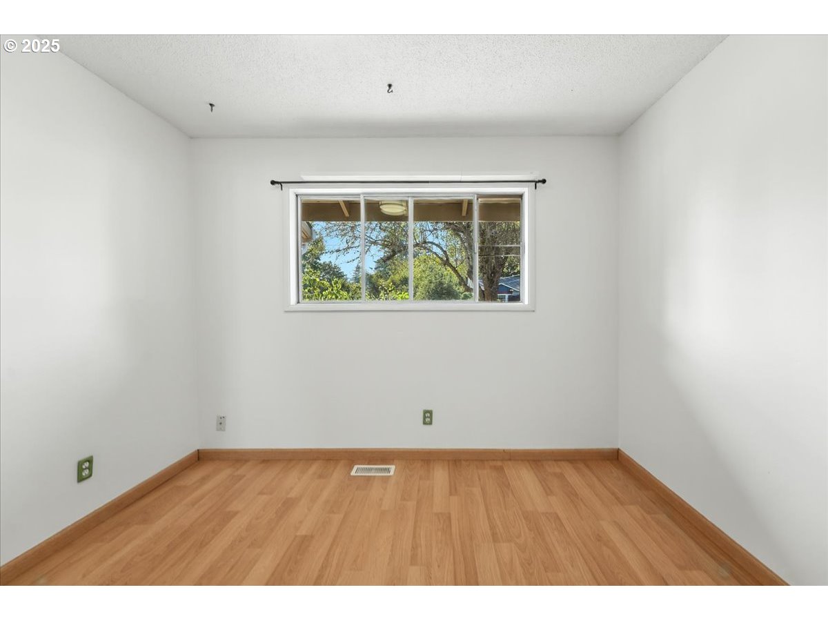3906 SE 132ND AVE