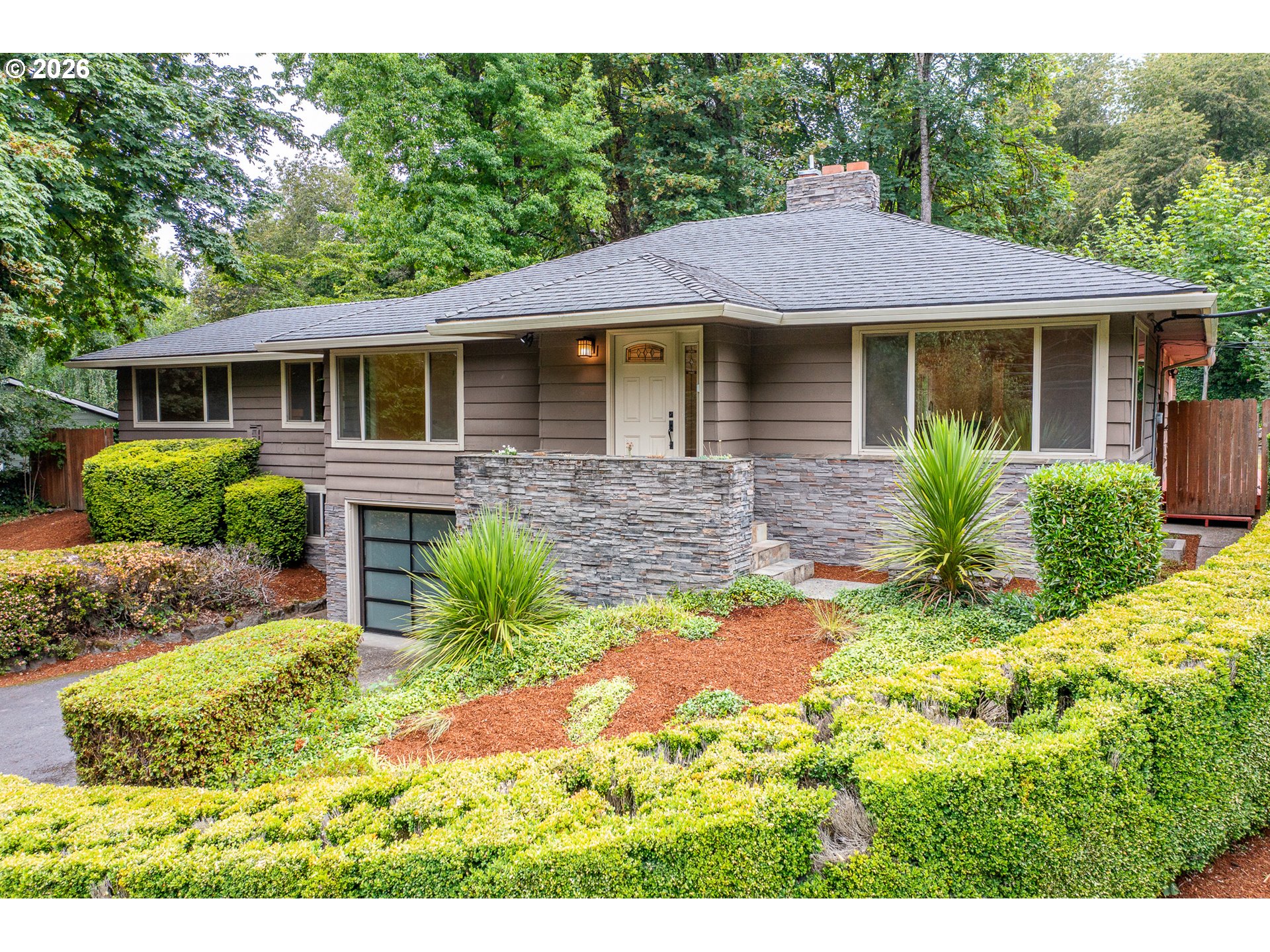 9940 SW TERWILLIGER BLVD