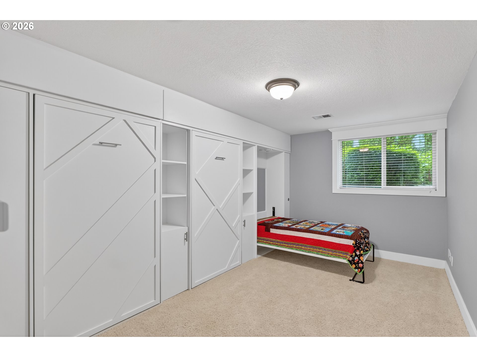 725 CARRERA LN