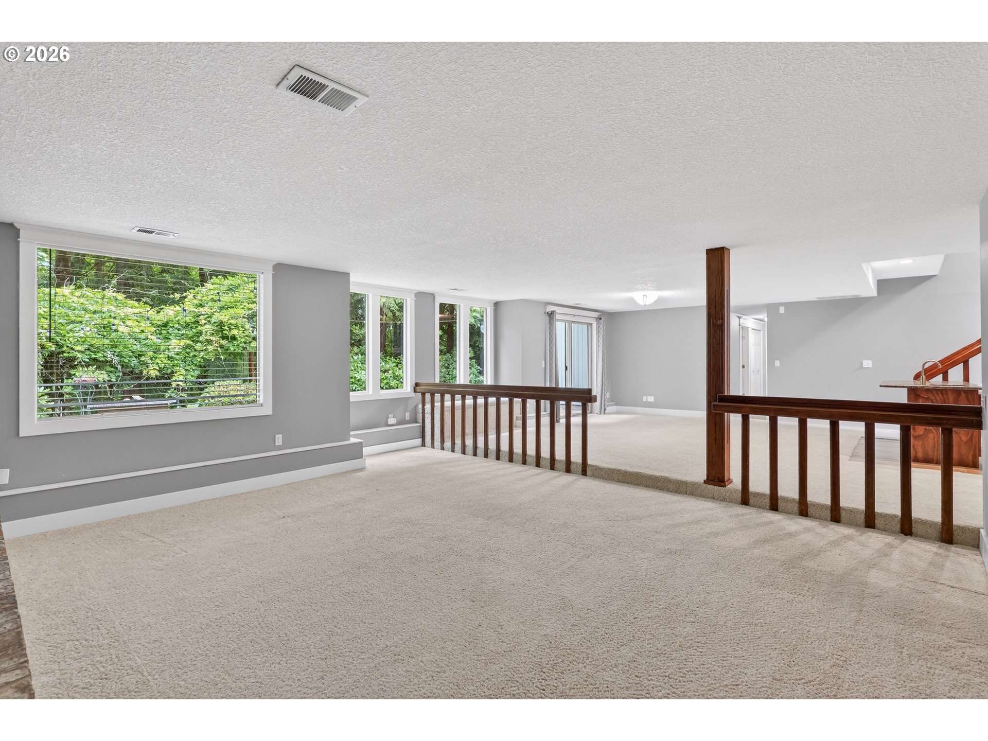 725 CARRERA LN