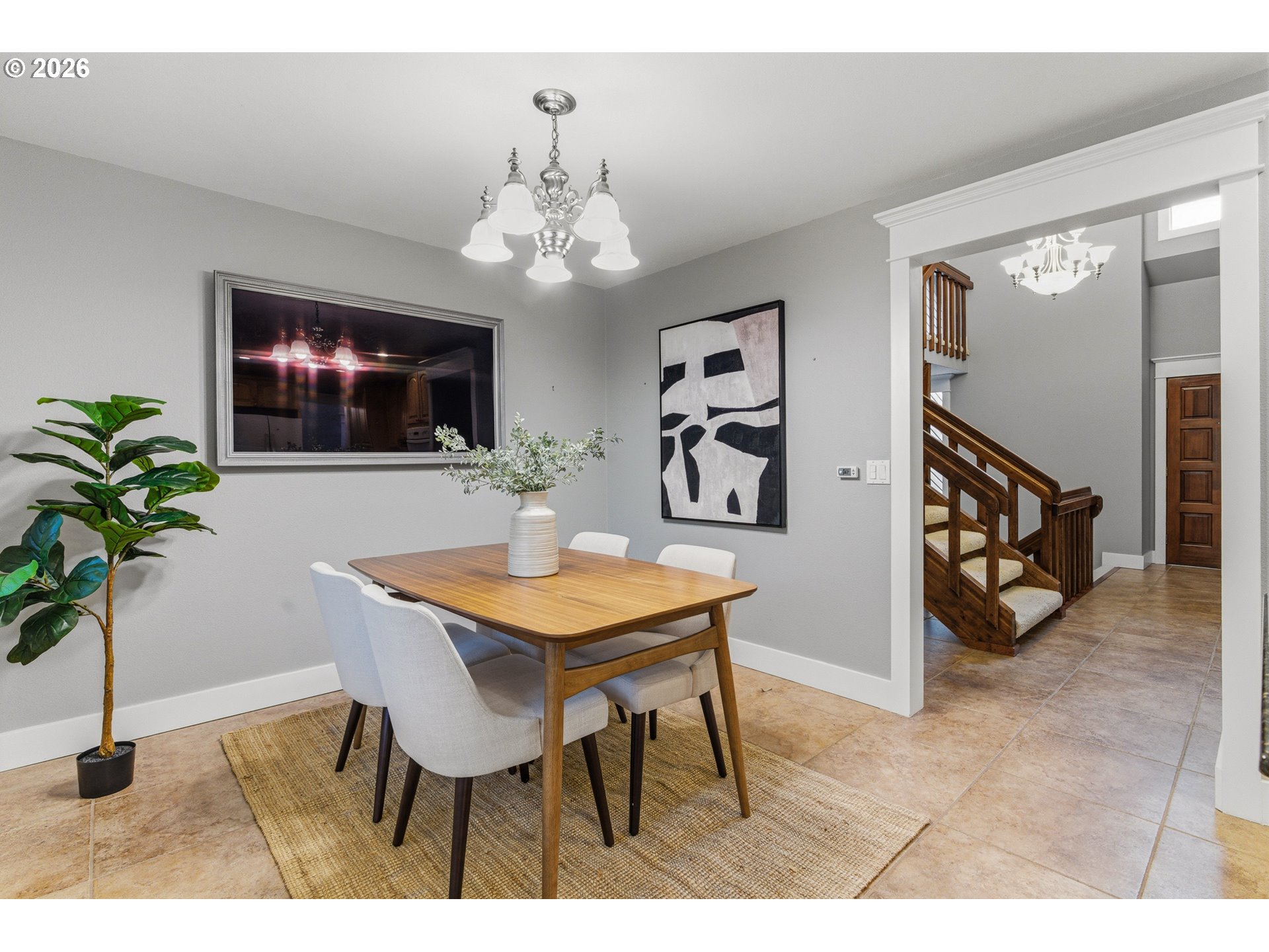 725 CARRERA LN