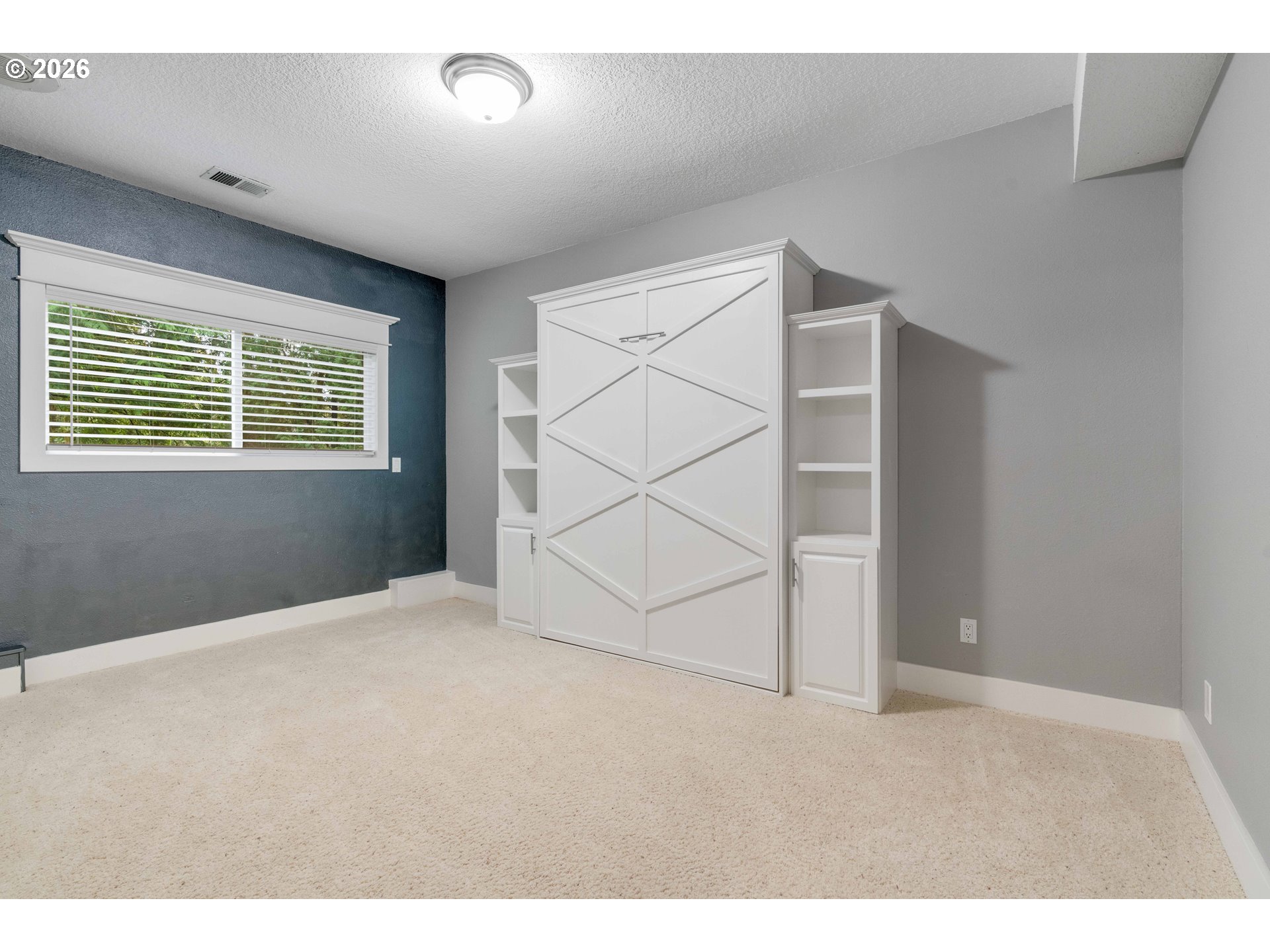 725 CARRERA LN
