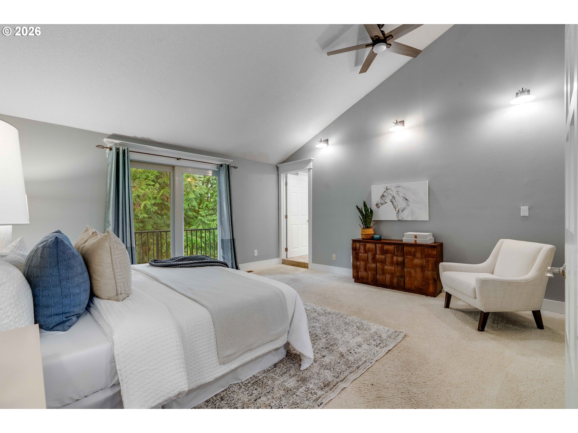 725 CARRERA LN