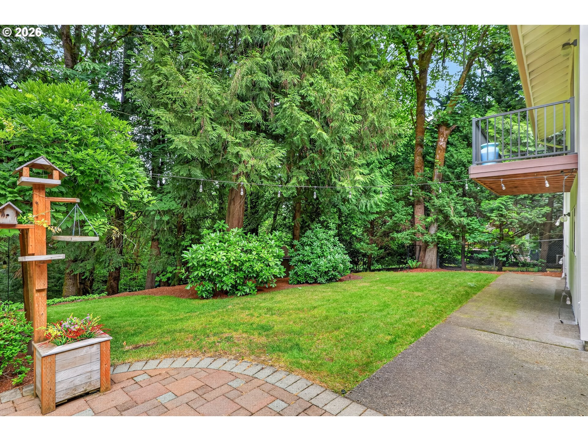 725 CARRERA LN