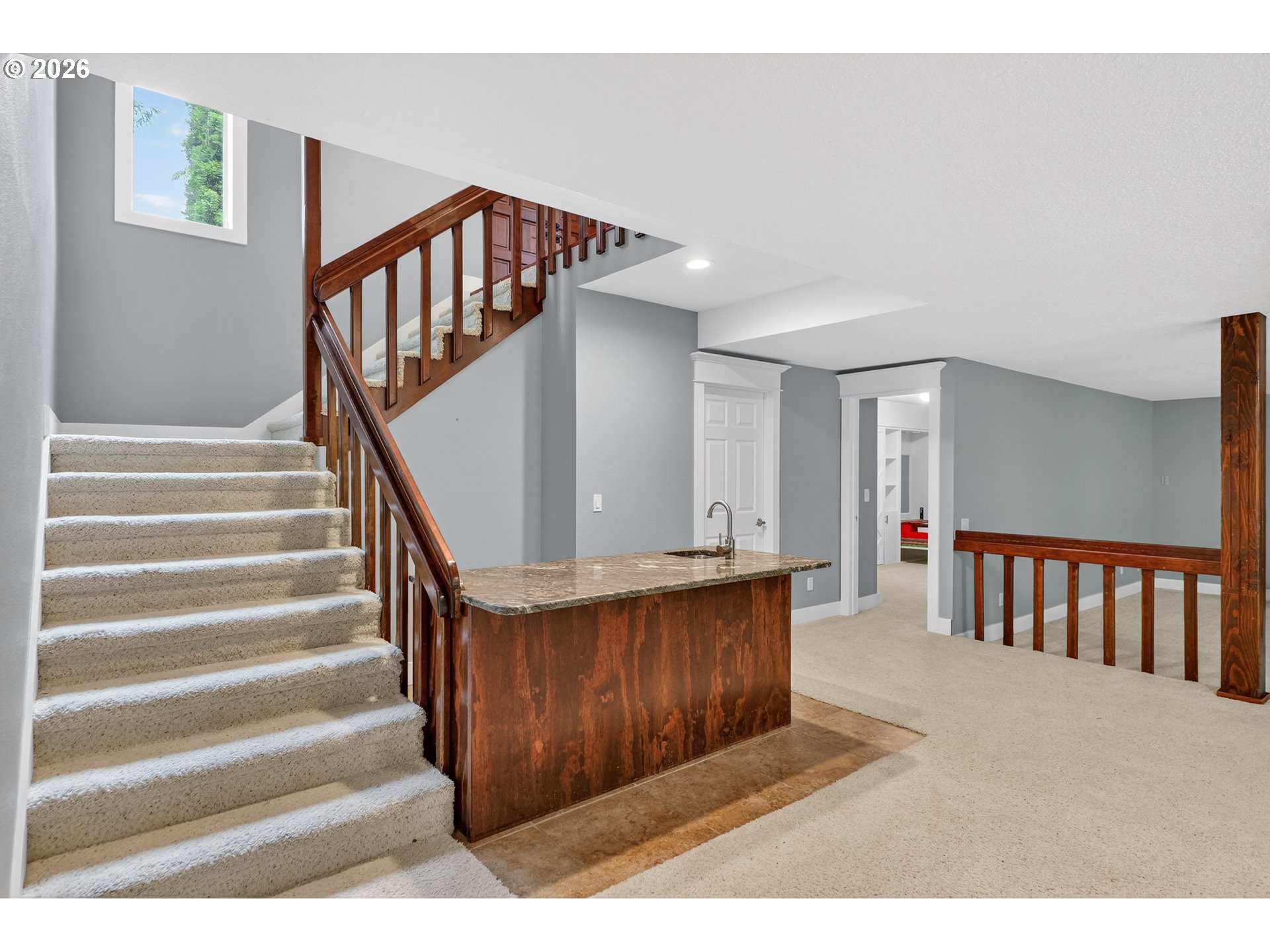 725 CARRERA LN