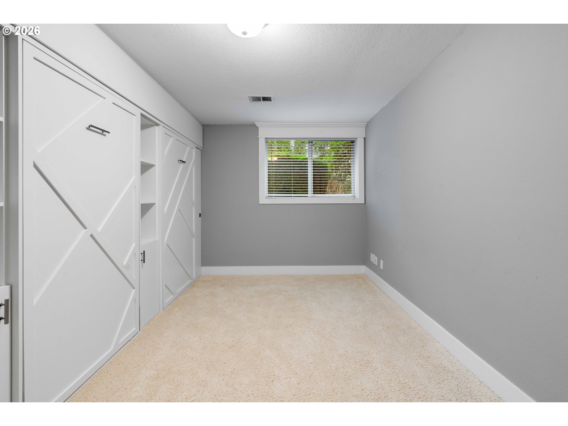 725 CARRERA LN