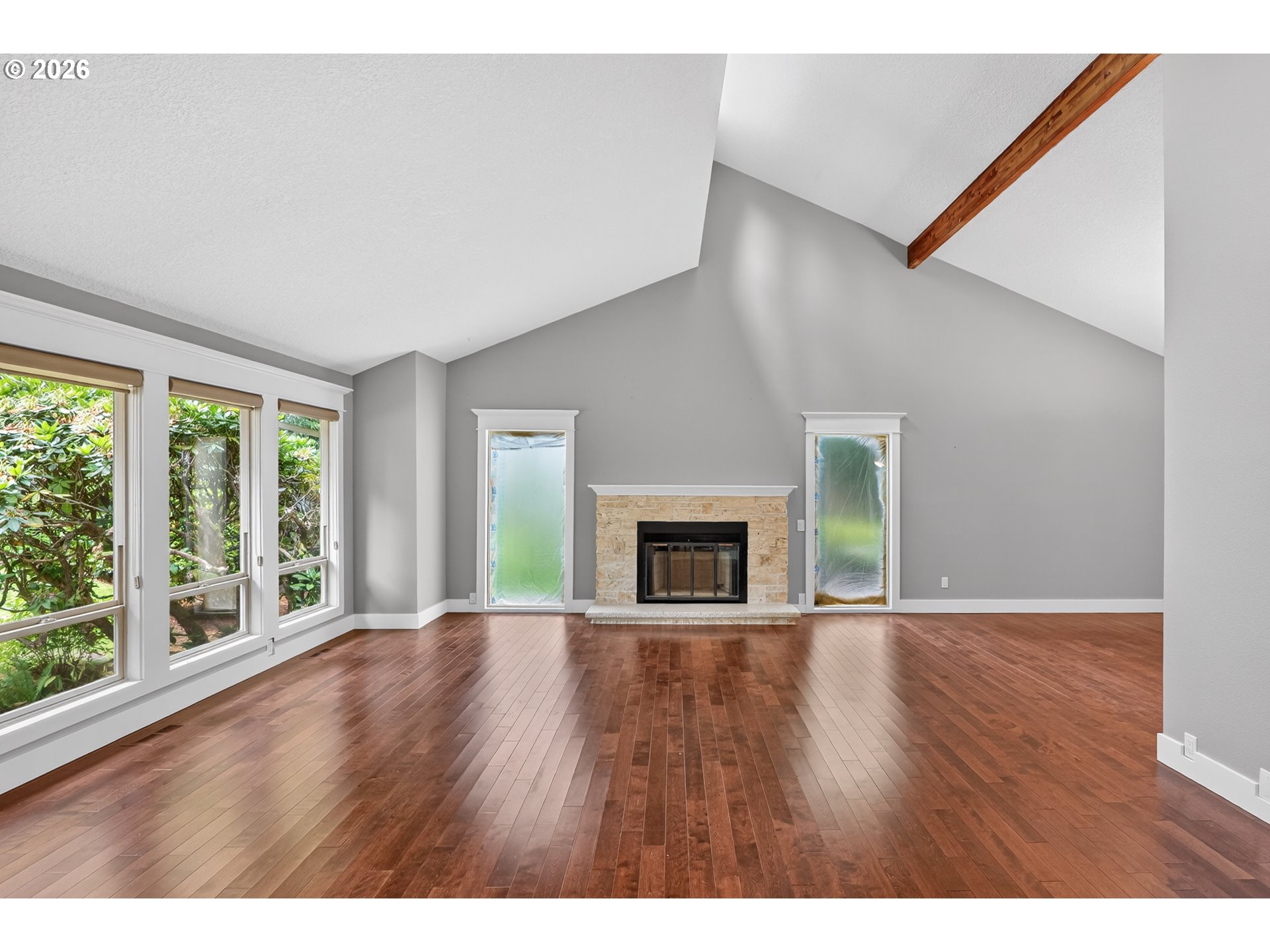 725 CARRERA LN