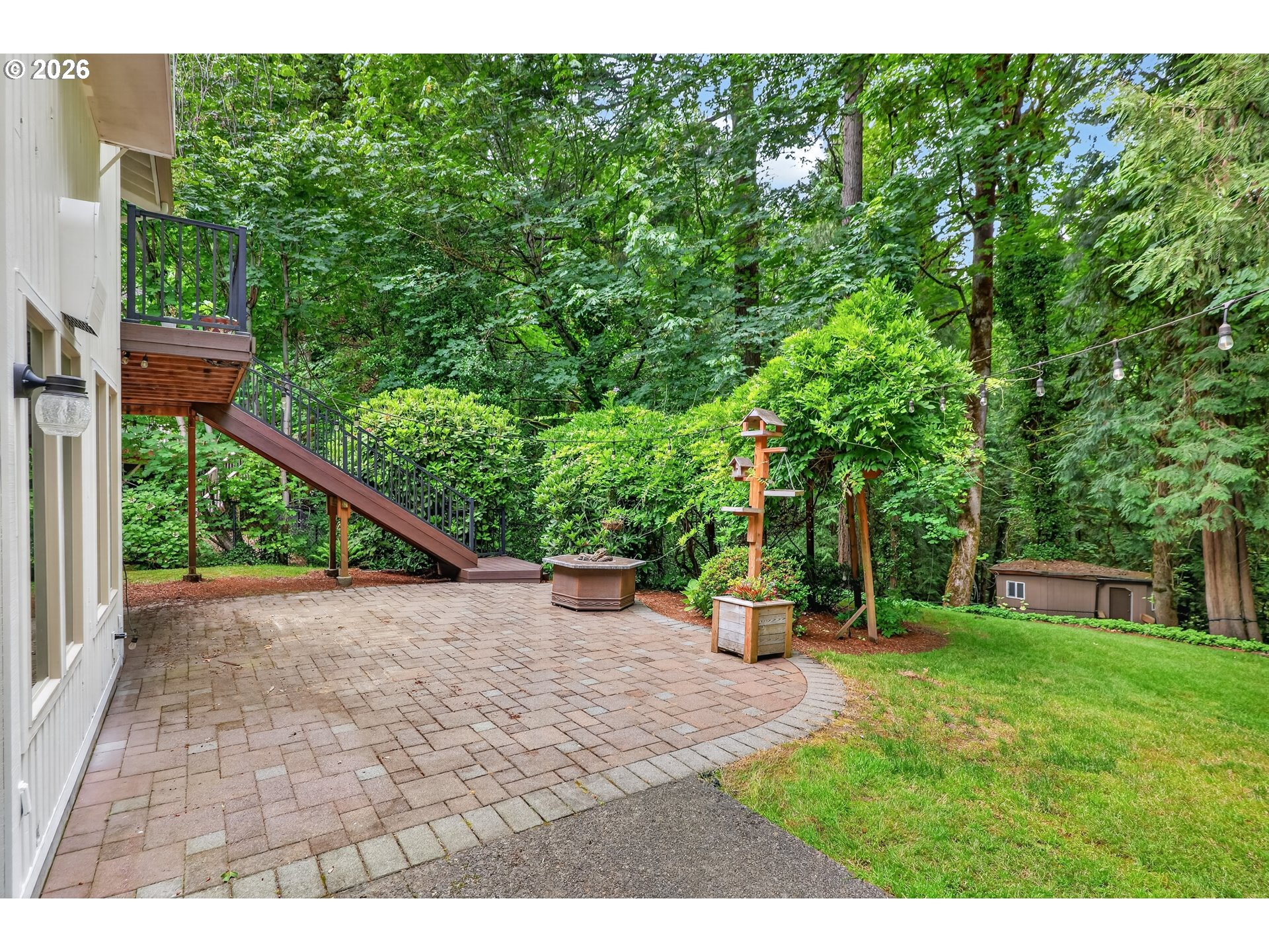 725 CARRERA LN