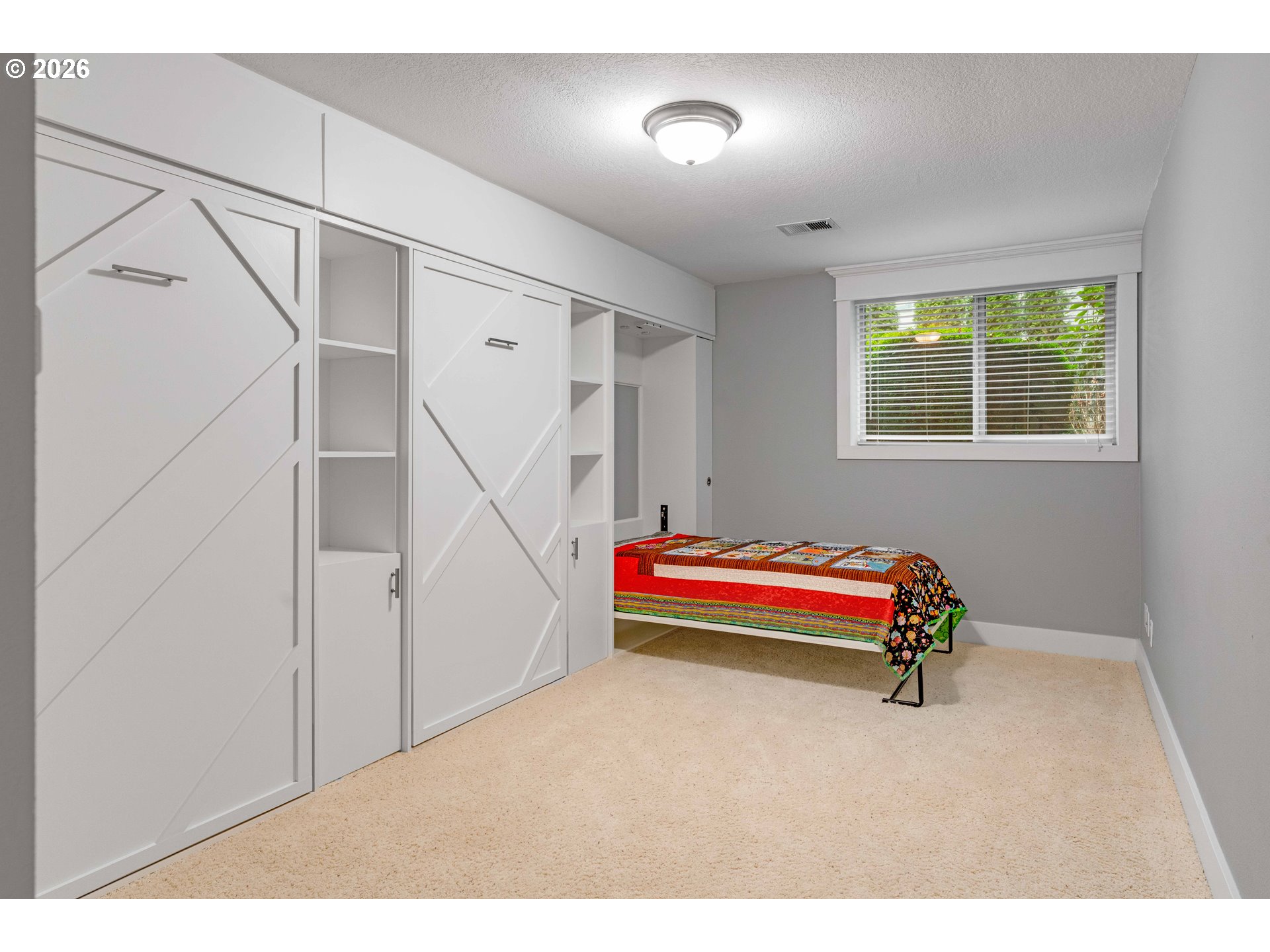 725 CARRERA LN