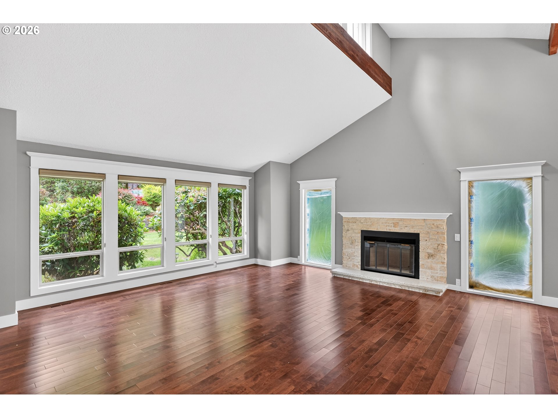 725 CARRERA LN