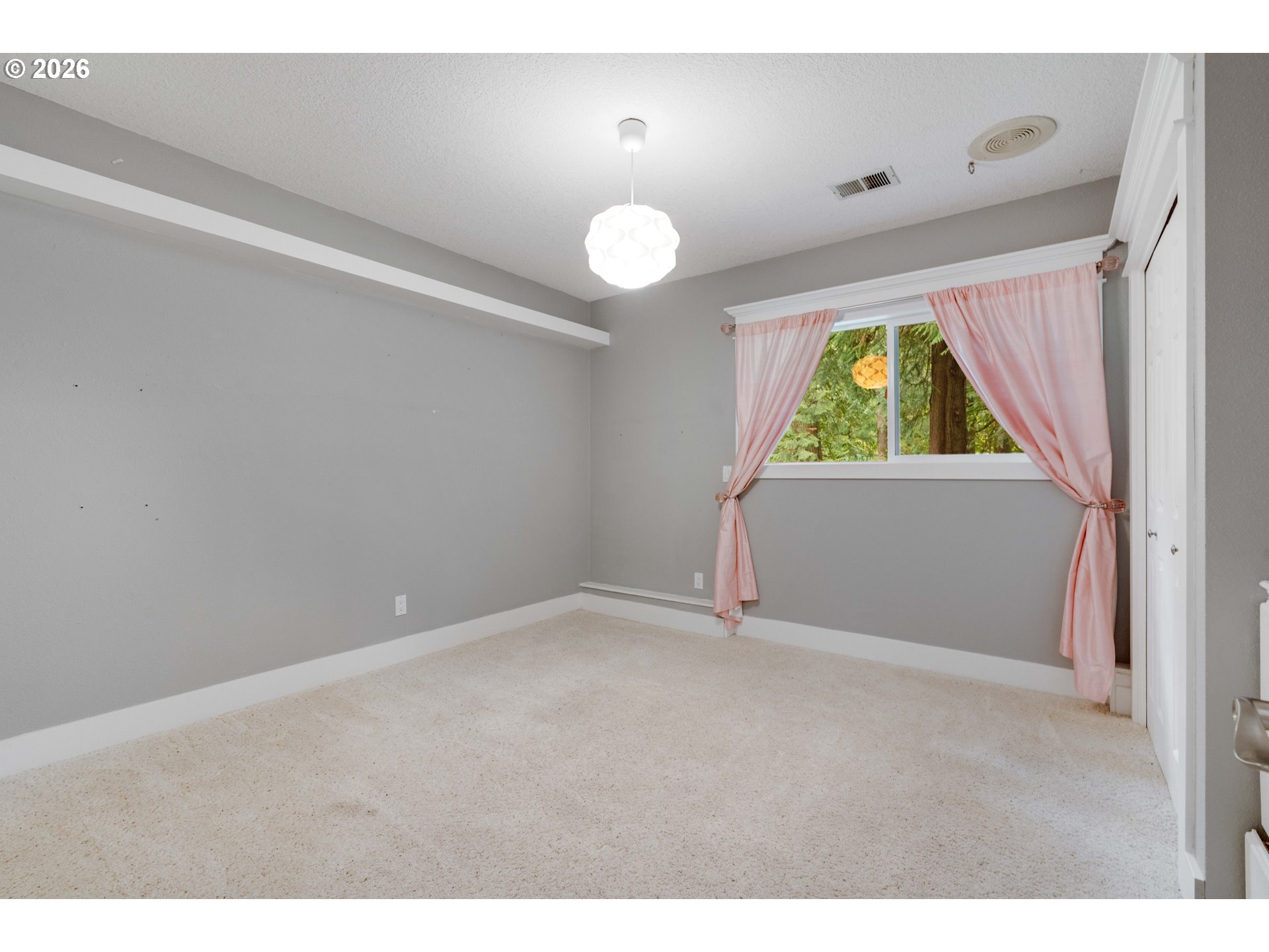 725 CARRERA LN