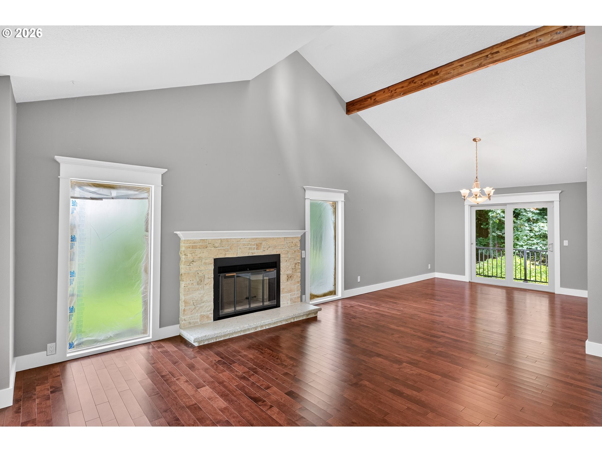 725 CARRERA LN