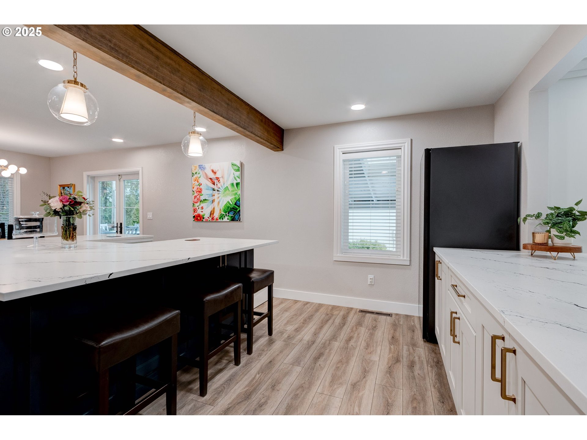 1818 COUNTRY CLUB RD