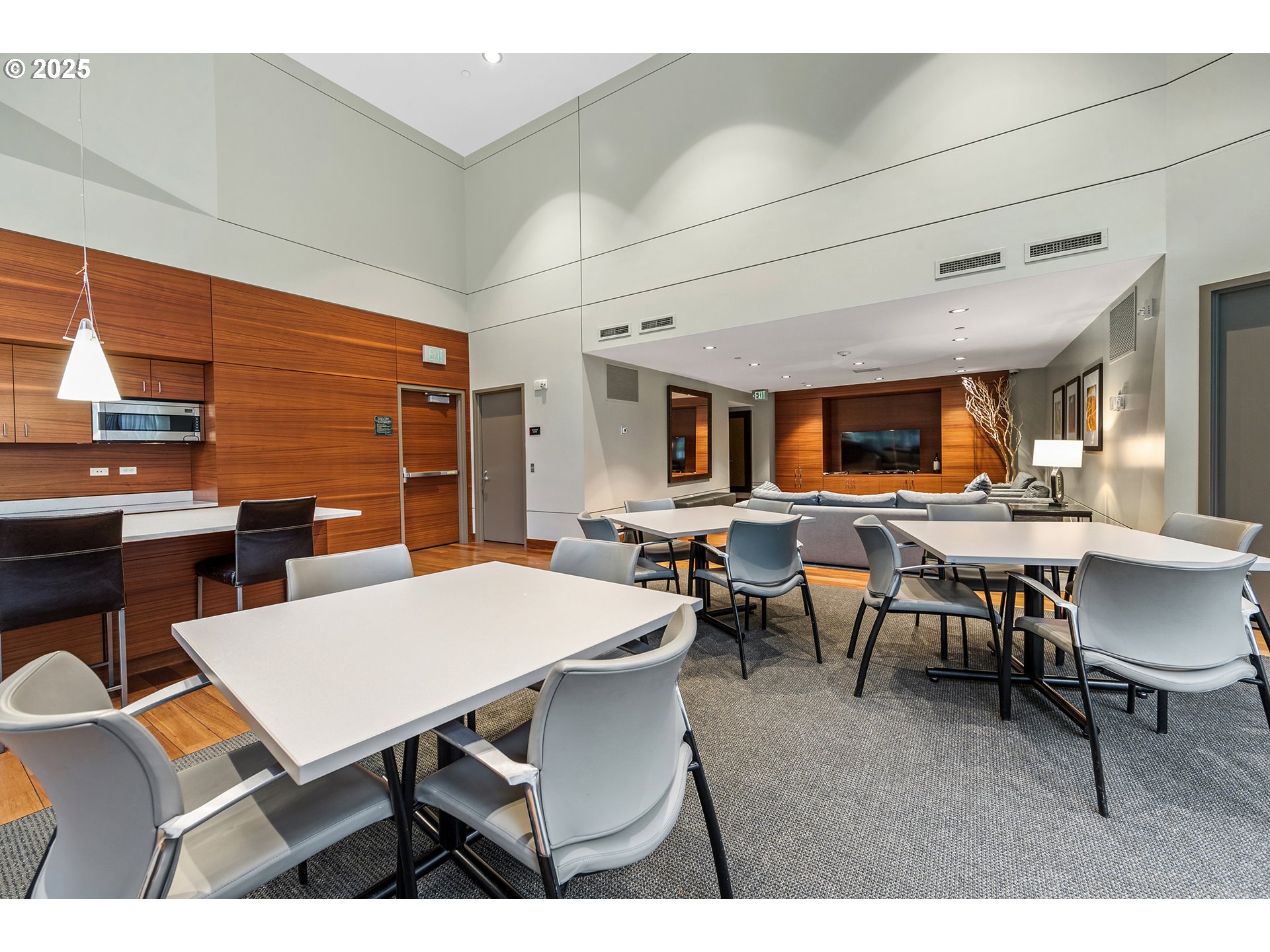 3601 S RIVER PKWY 1816