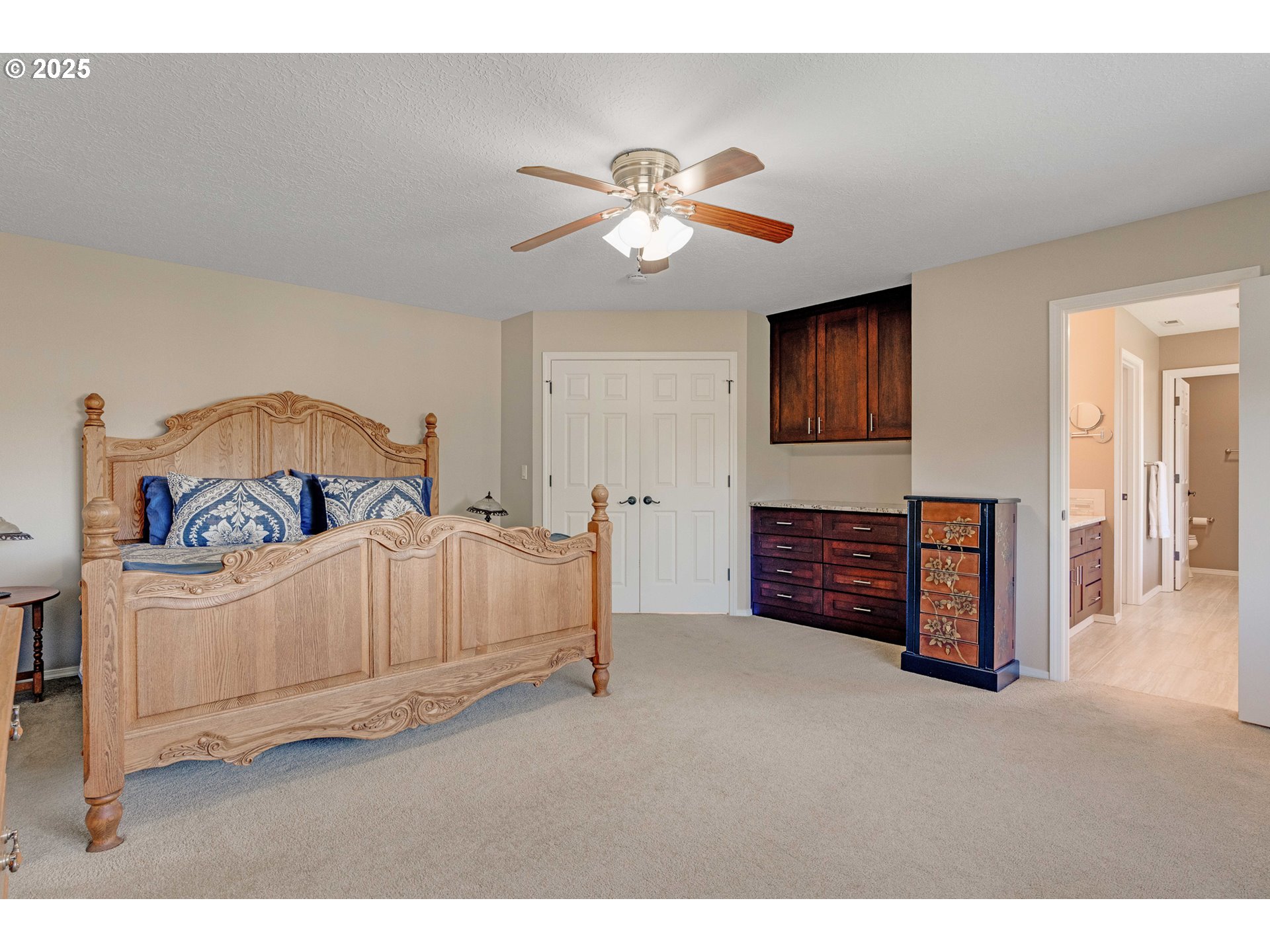 20194 CANYON RIDGE DR